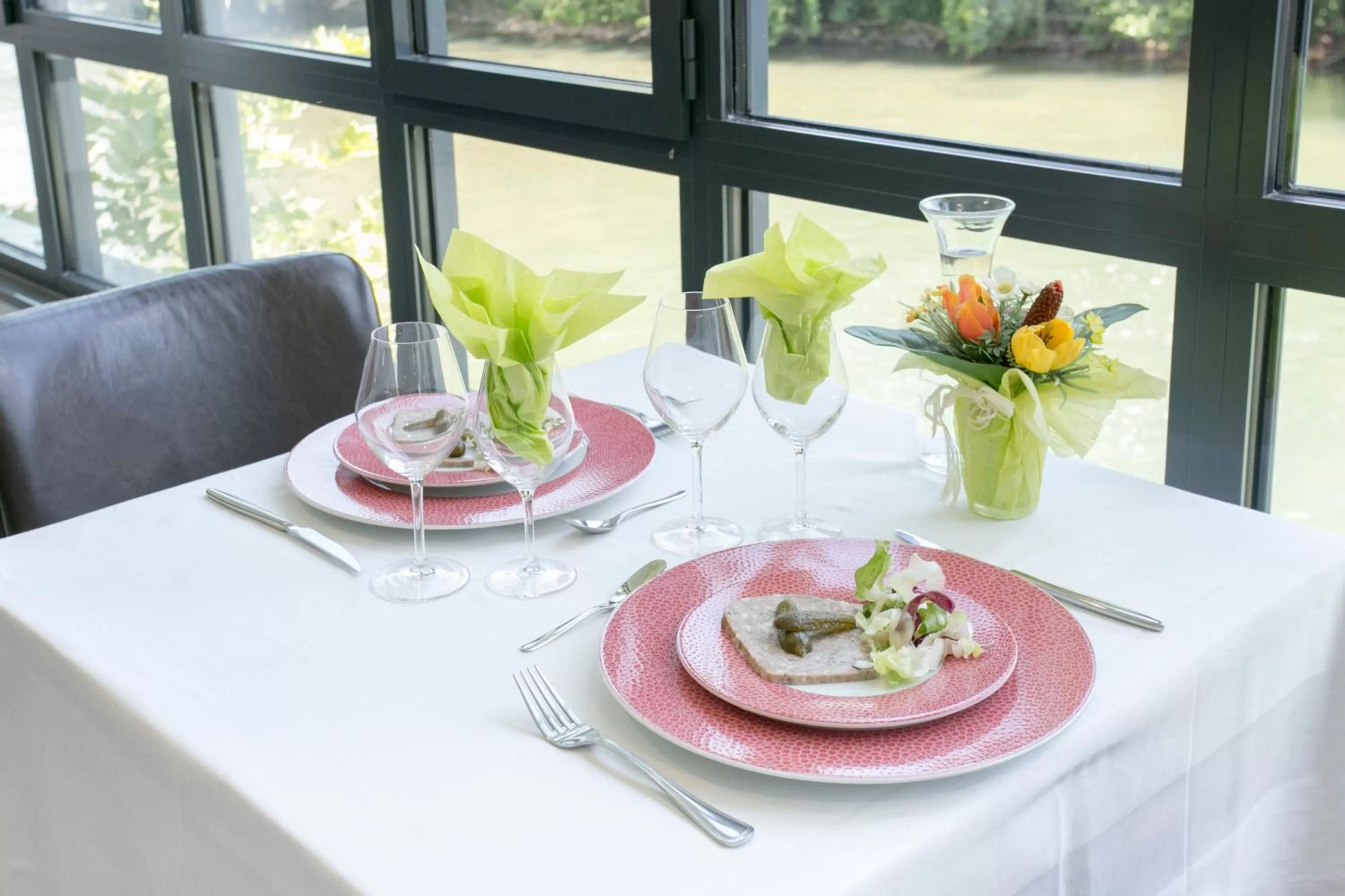 Buffet breakfast in Zenao Appart'hôtels Troyes