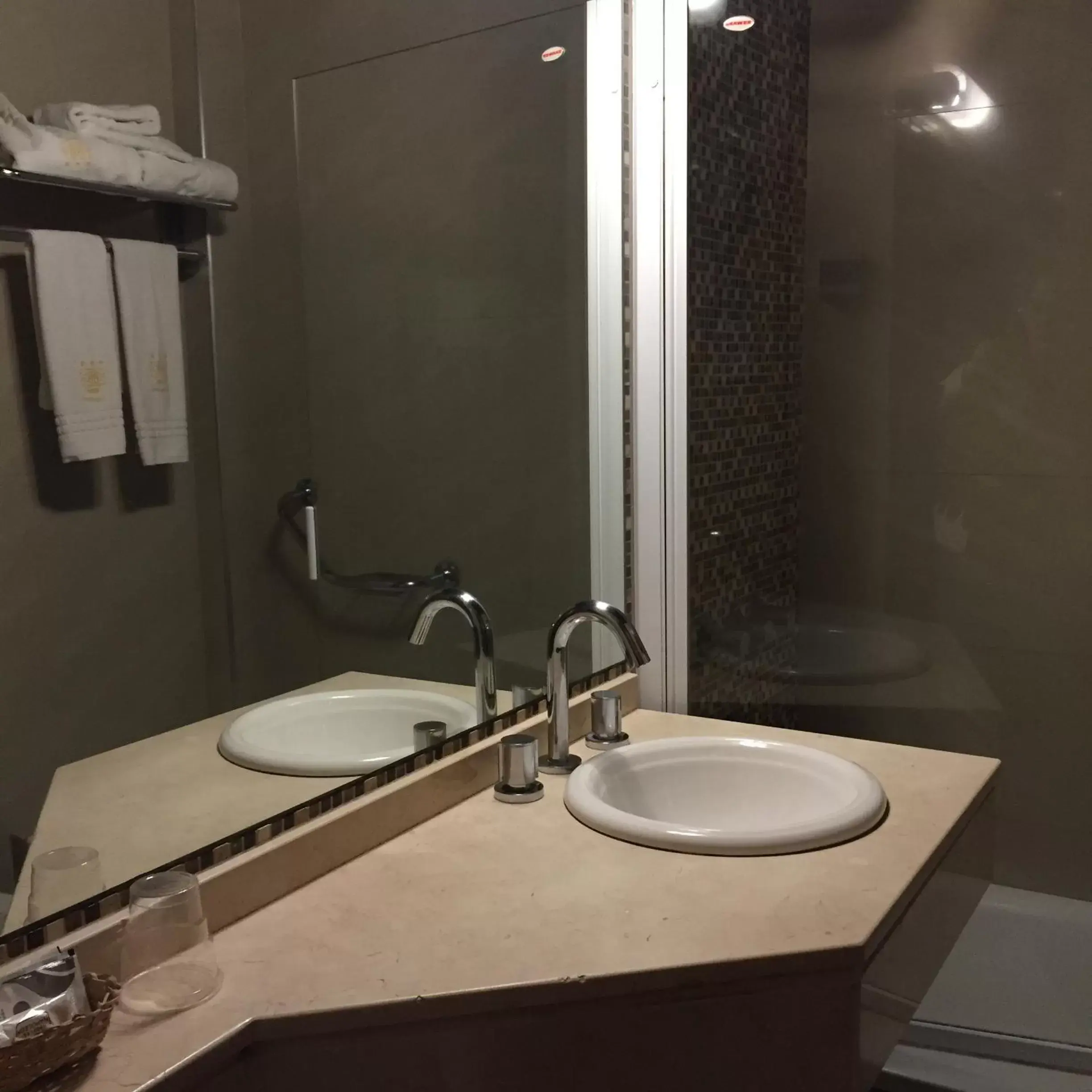 Bathroom in Hotel Napoleón