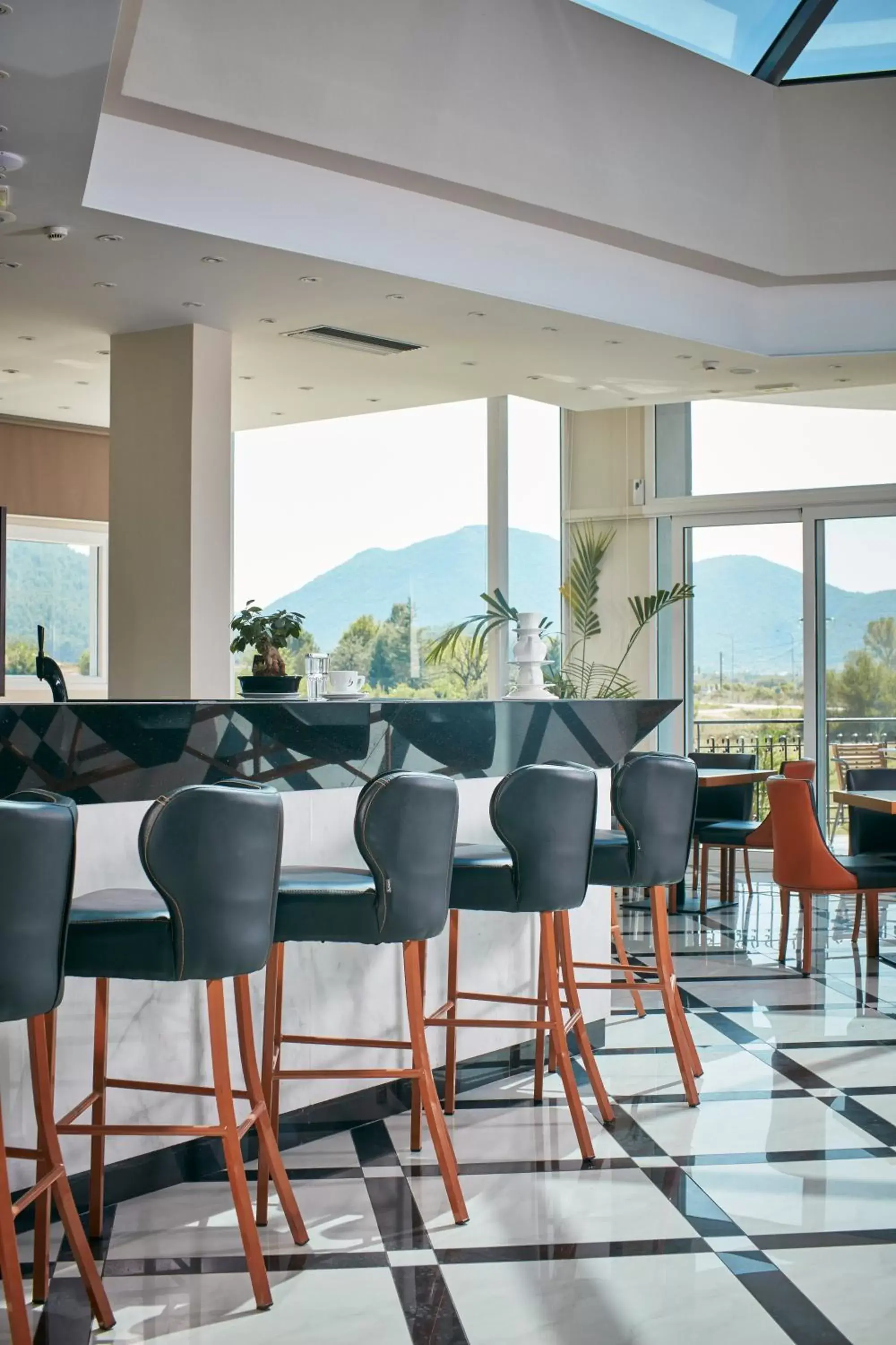 Lounge or bar in Aar Hotel & Spa Ioannina