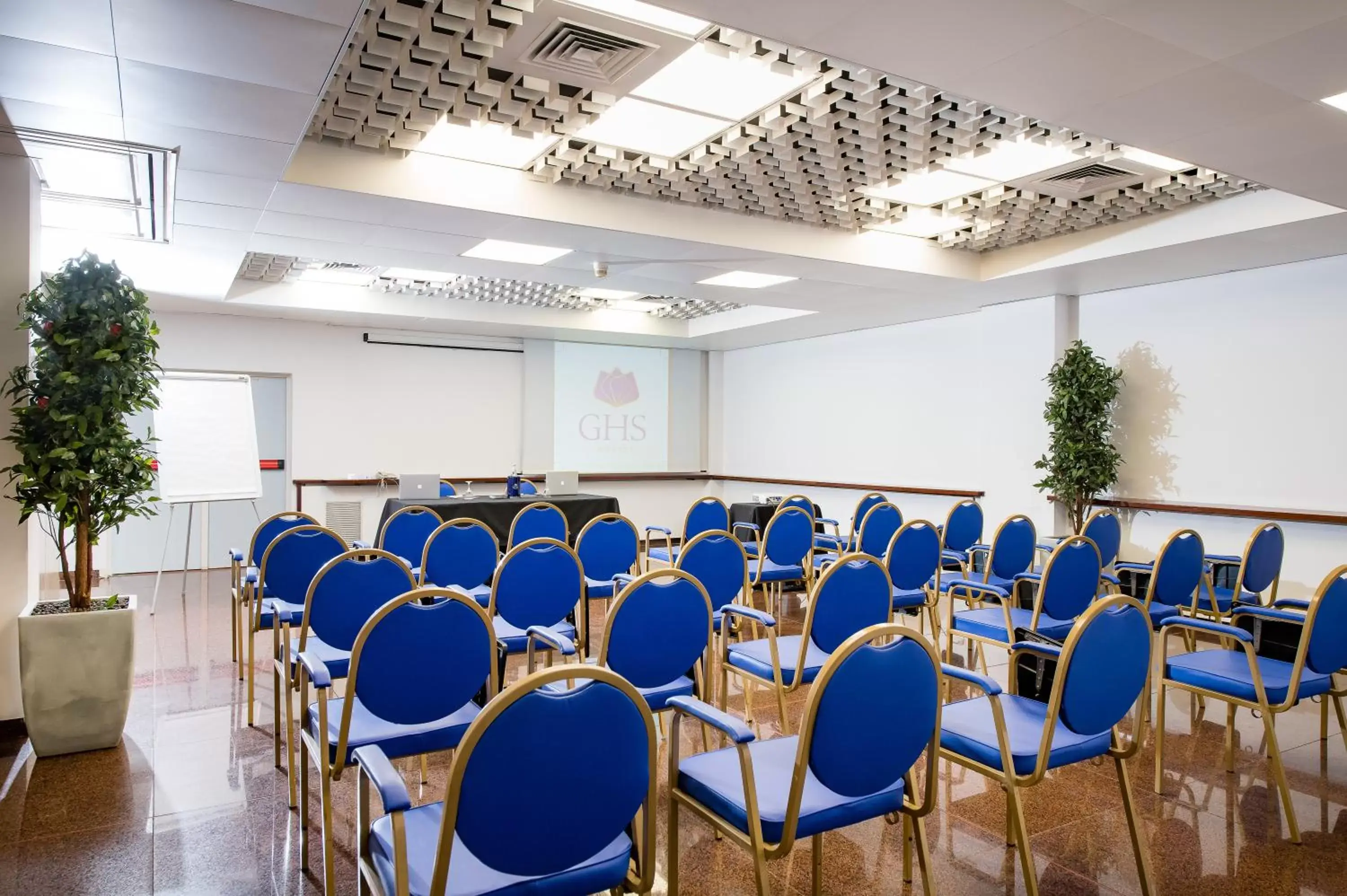 Business facilities in Astoria Palace Hotel