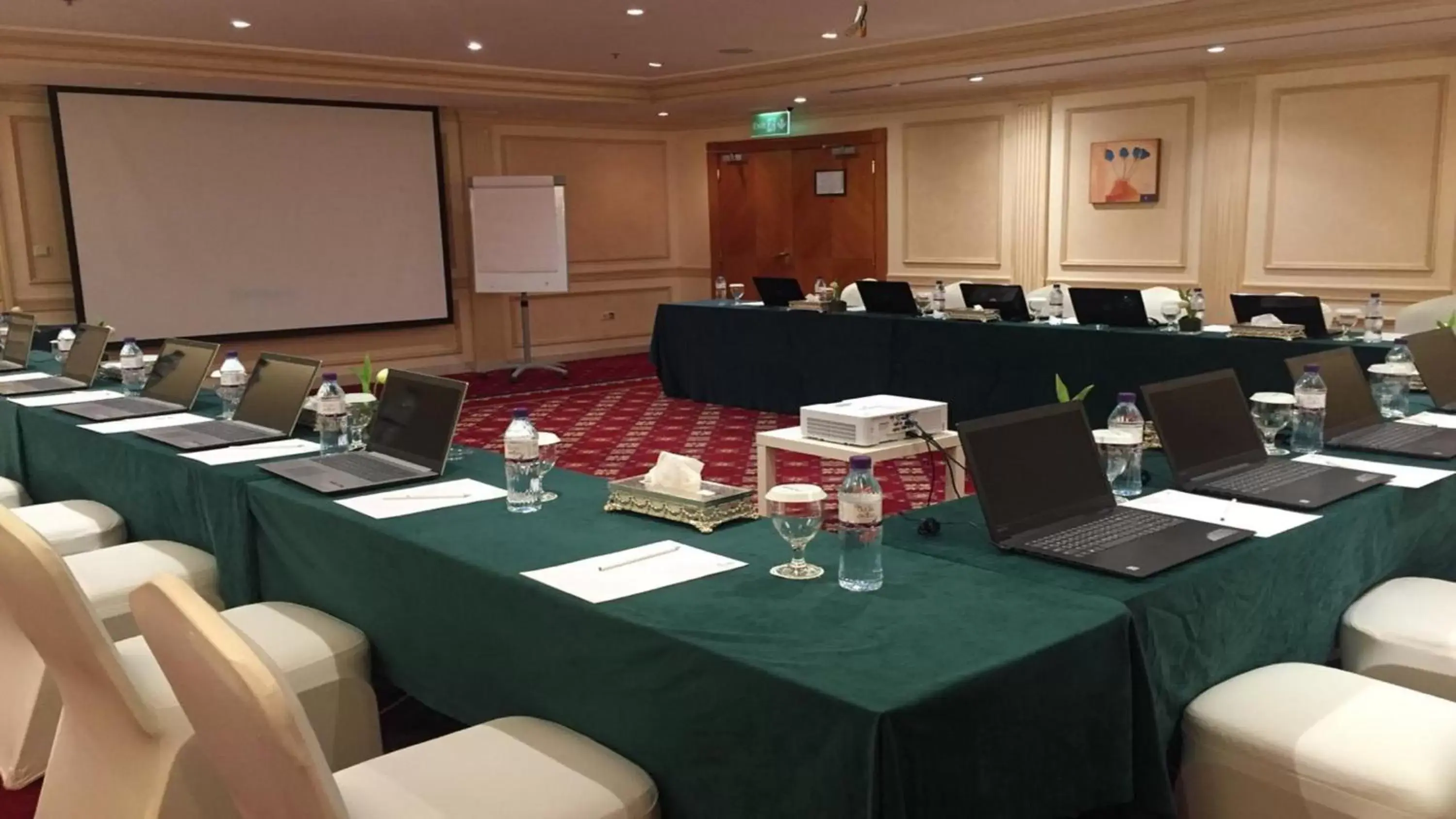 Meeting/conference room, Business Area/Conference Room in Holiday Inn Al Khobar, an IHG Hotel