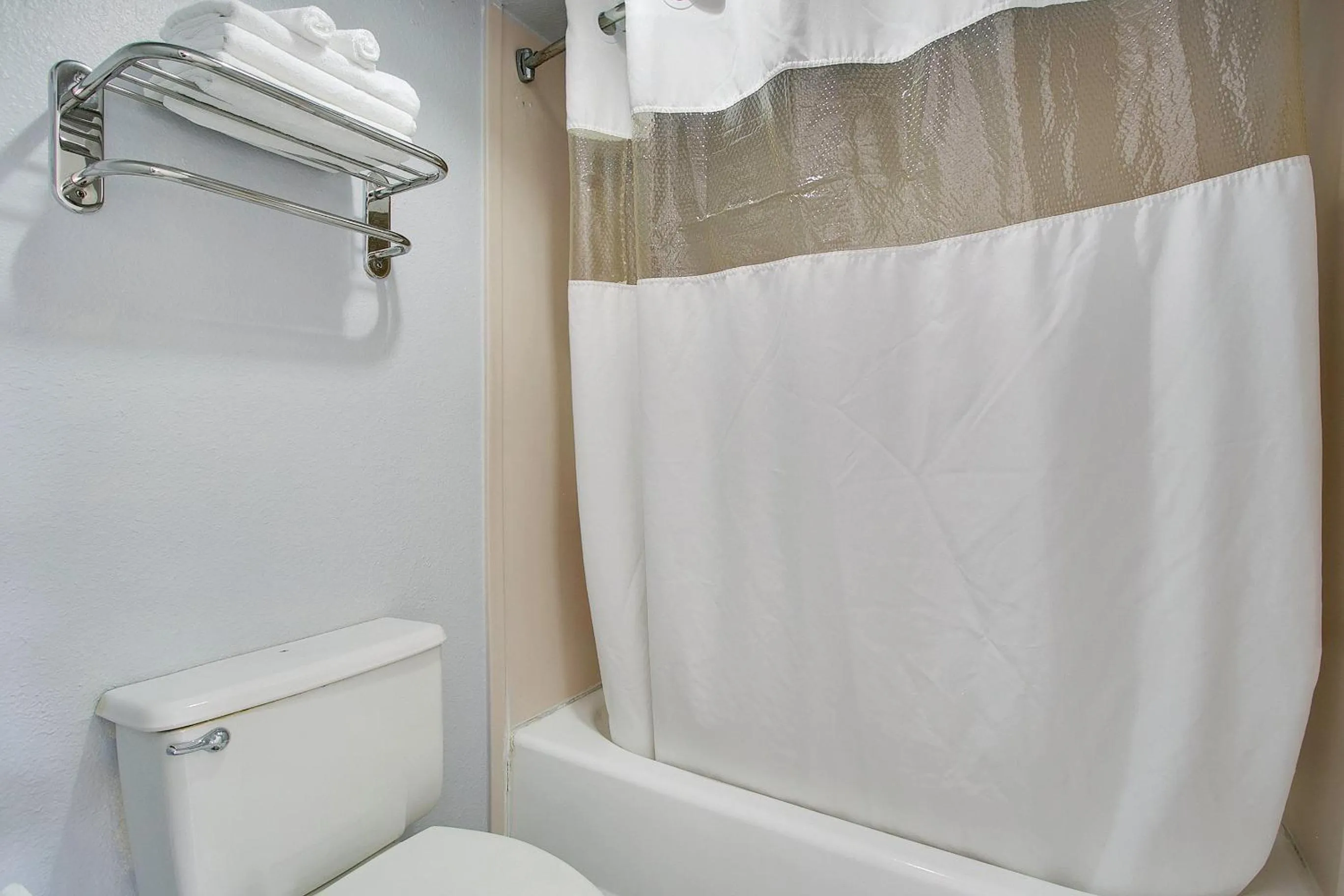 Bathroom in Vivo Living Kissimmee West