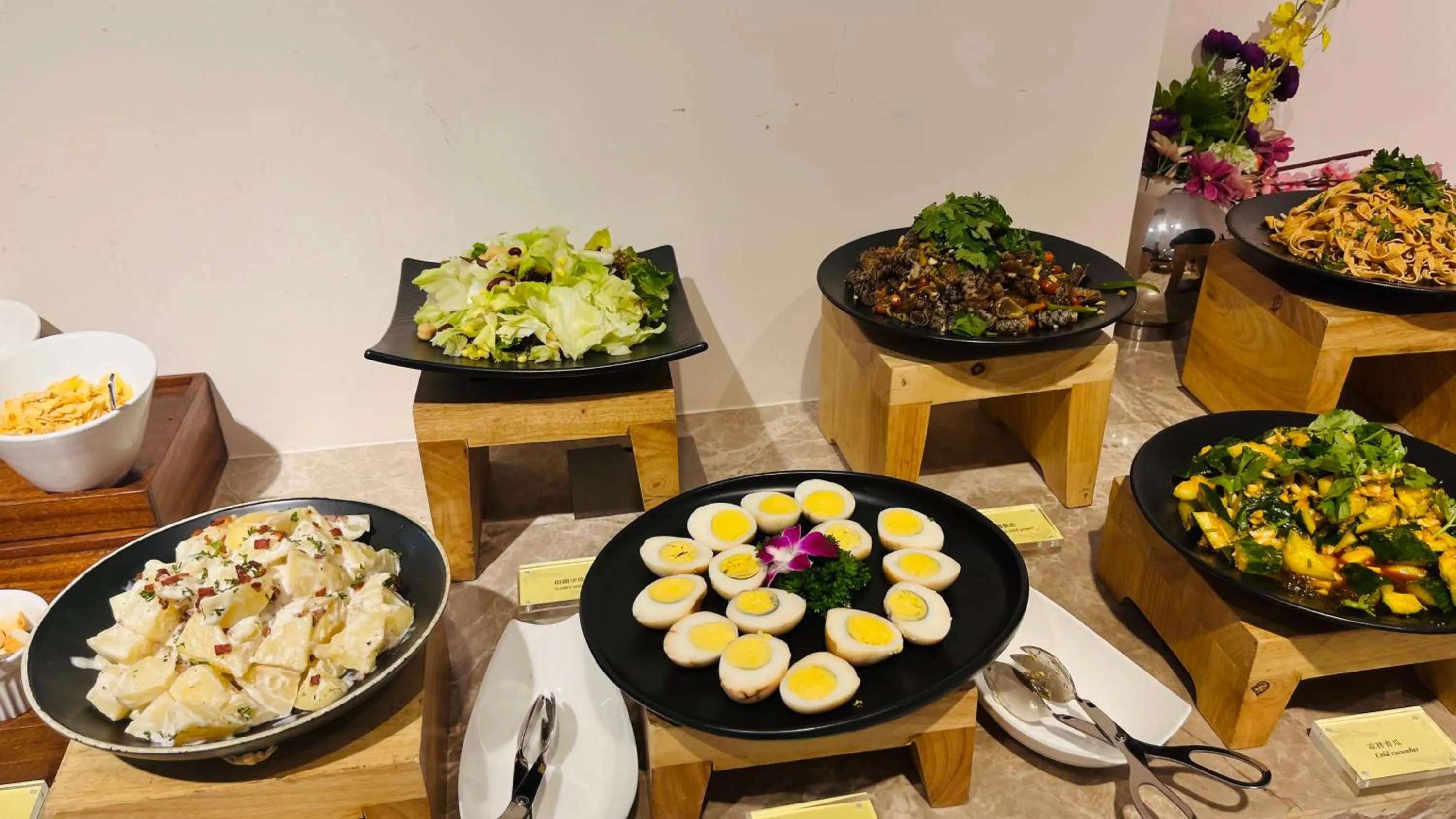 Food and drinks in Bridal Tea House Hotel