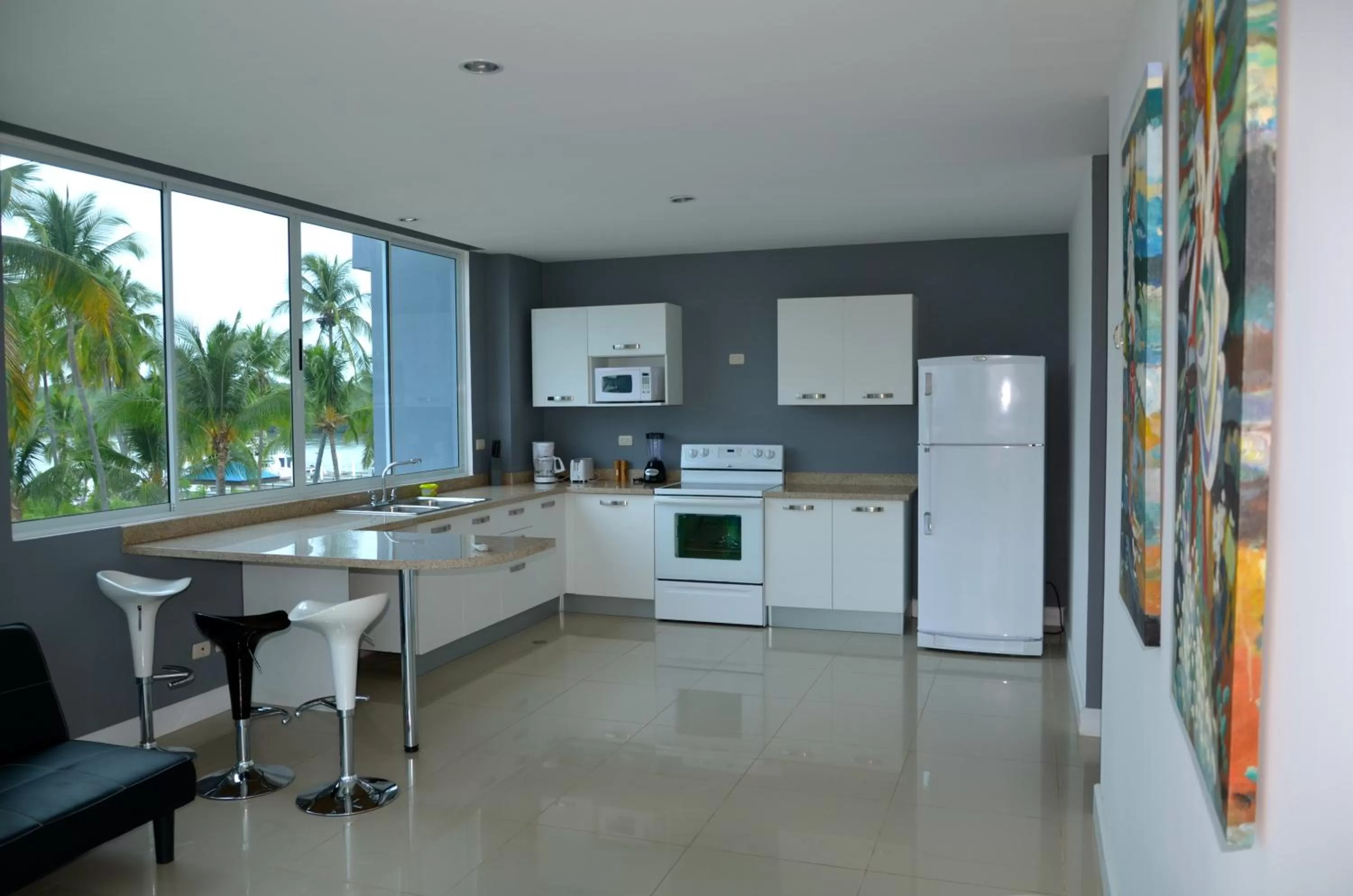 Kitchen or kitchenette in Puerto Azul Hotel
