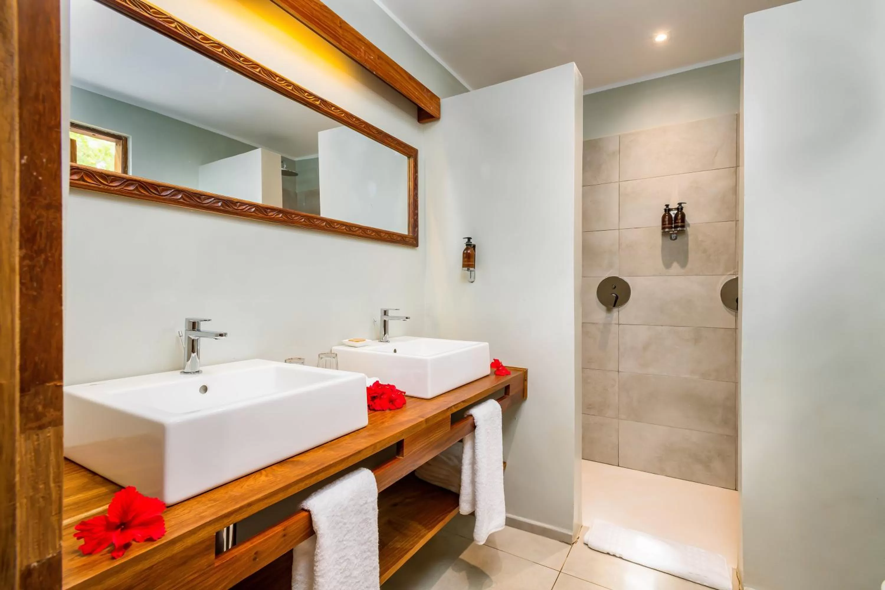 Bathroom in Sandies Baobab Beach Zanzibar