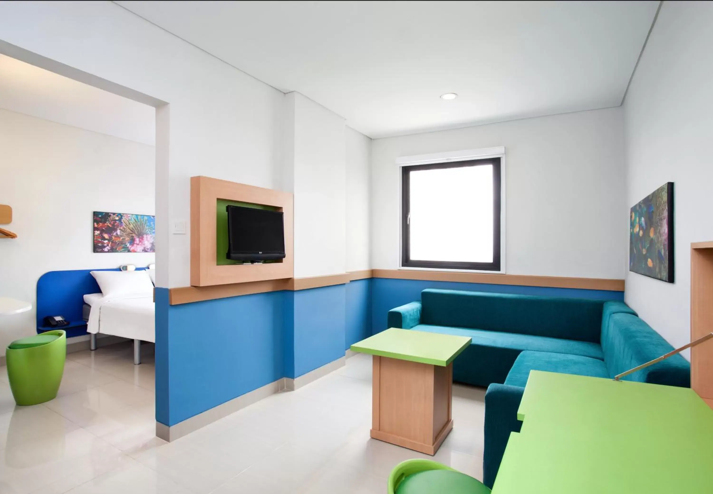 Living room, Seating Area in Ibis Budget Jakarta Daan Mogot