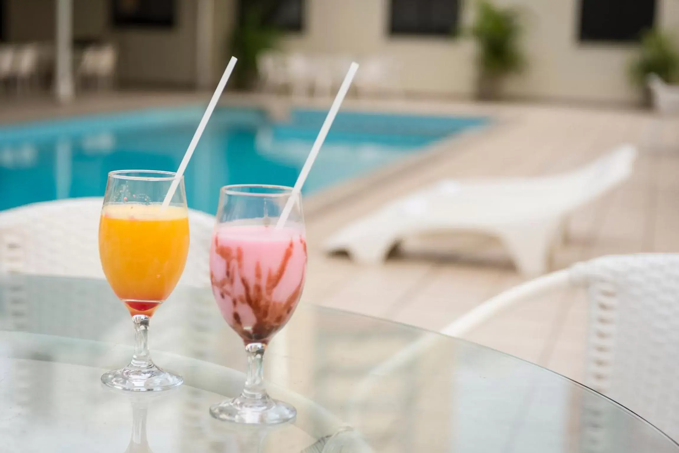 Swimming pool in Hotel Executive Arrey Swimming pool in Hotel Executive Arrey