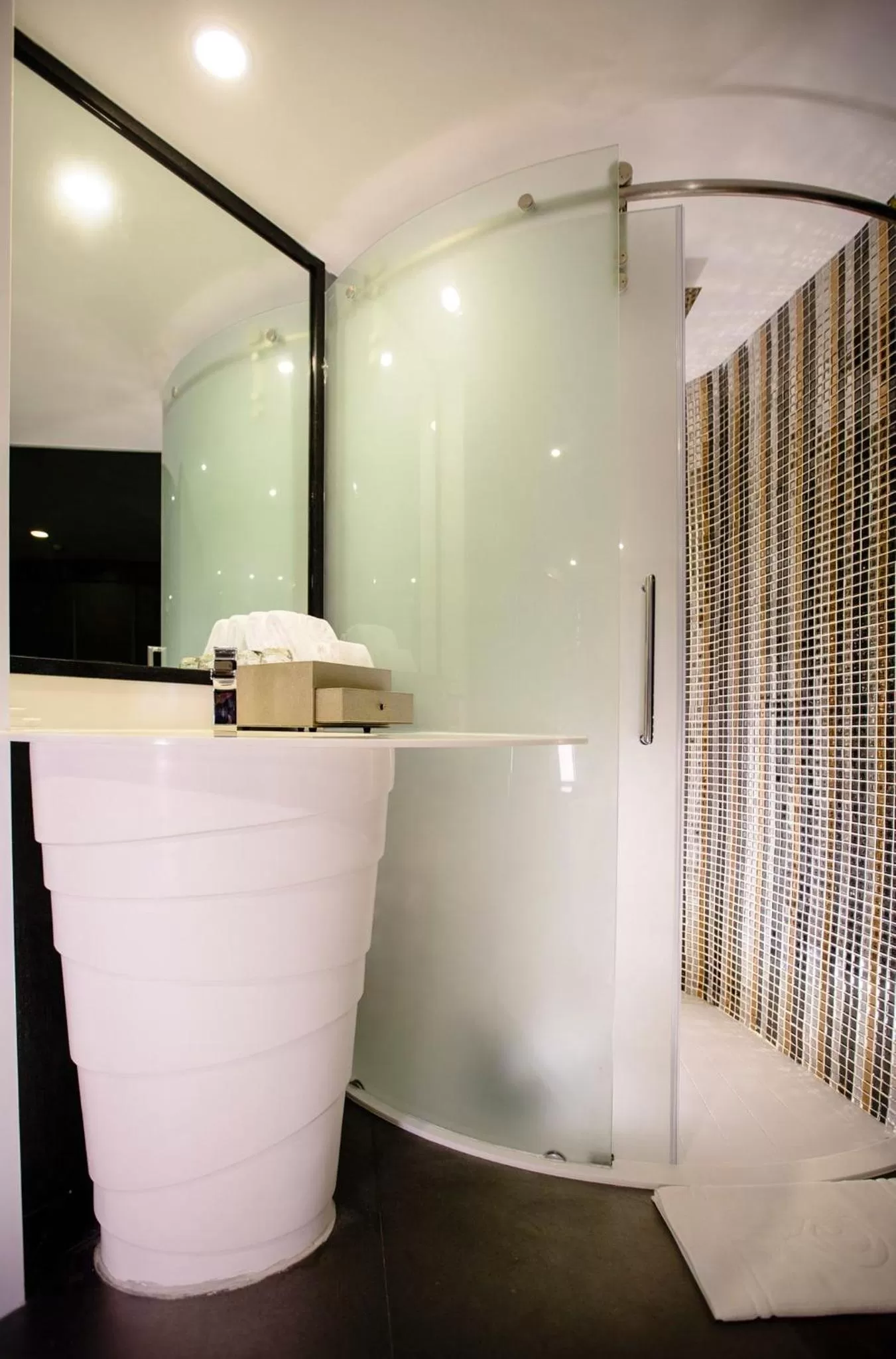 Bedroom in Centara Azure Hotel Pattaya