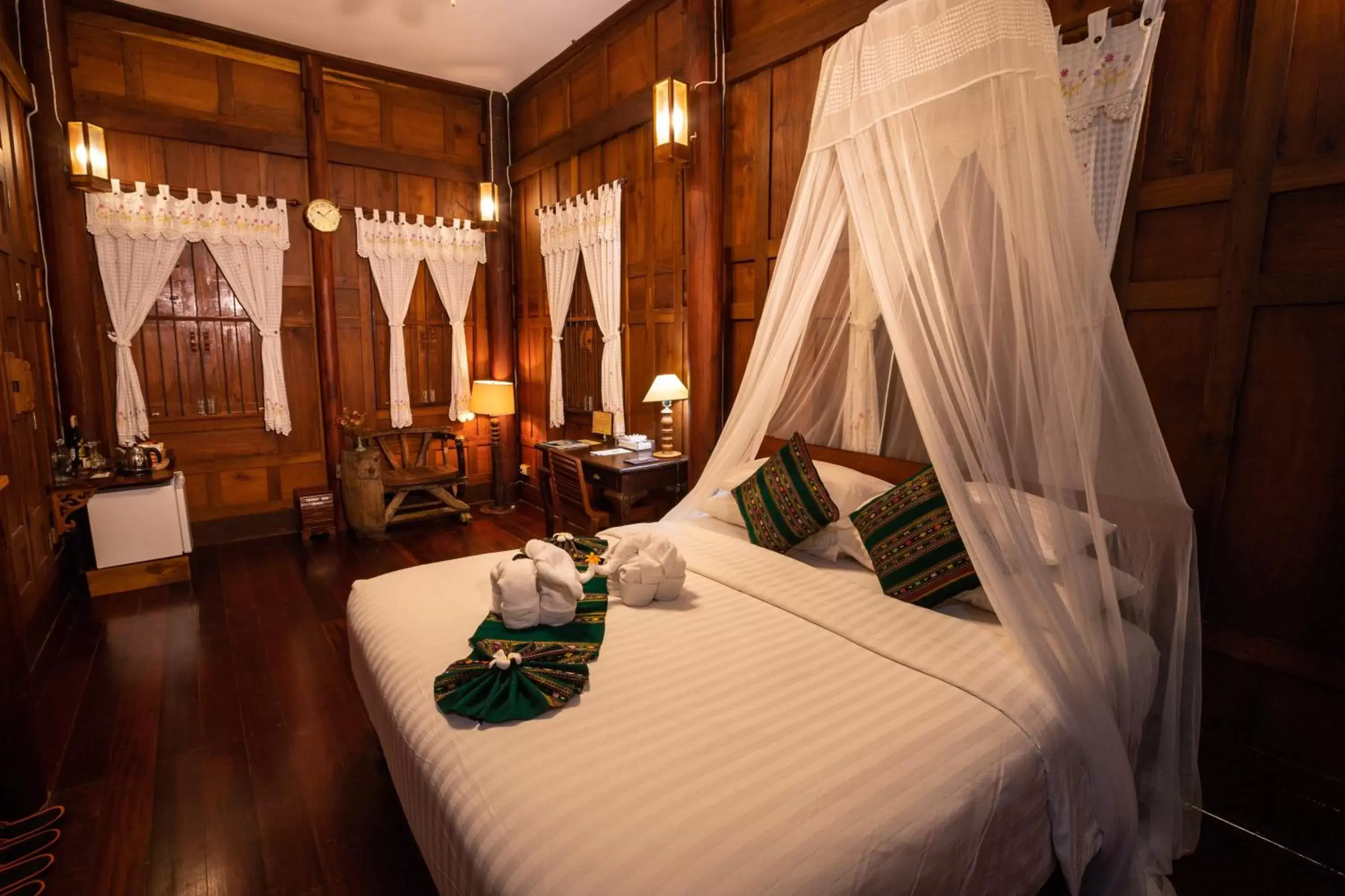 Bedroom, Bed in Maikaew Damnoen Resort