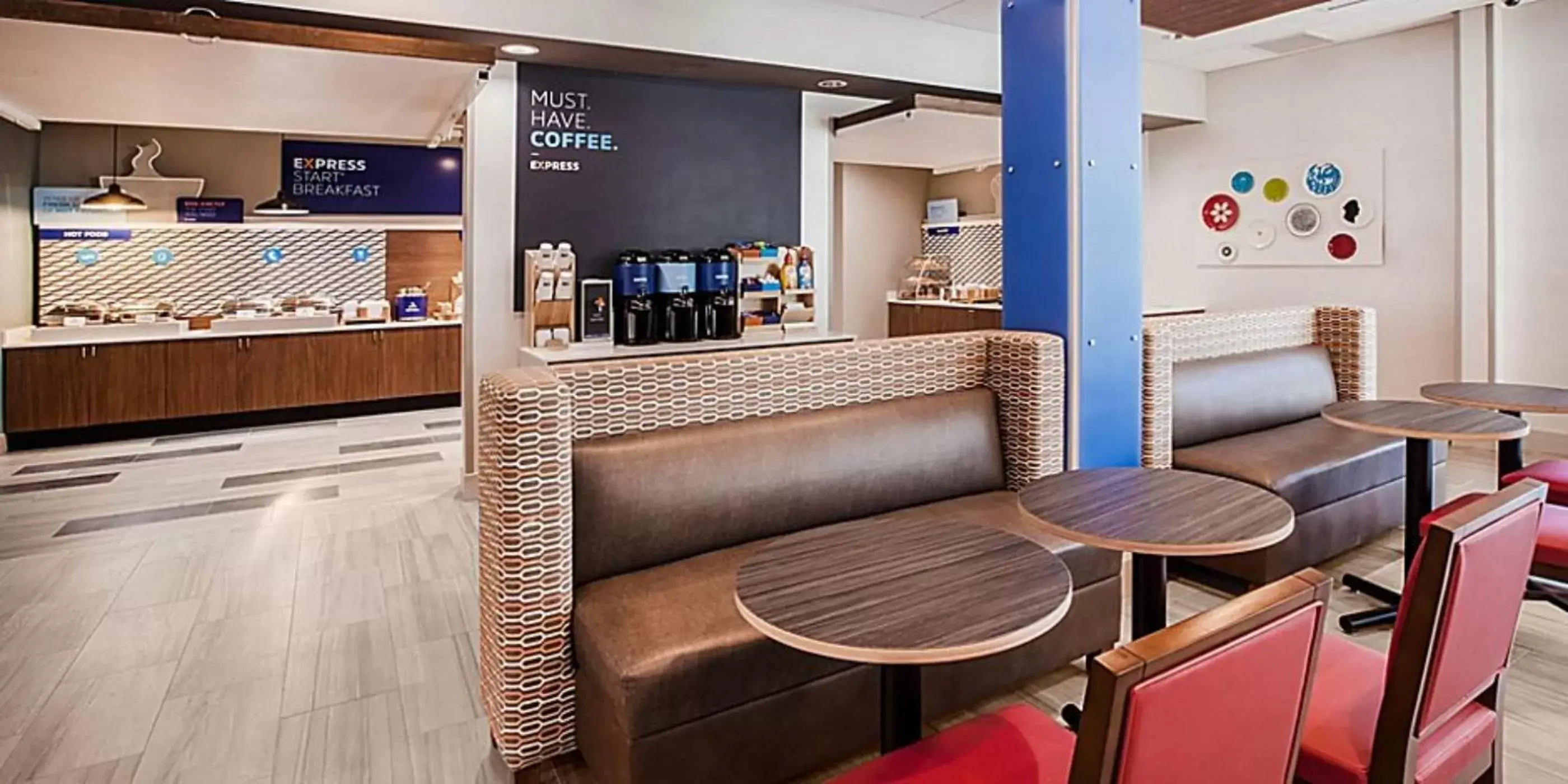 Coffee/tea facilities, Restaurant/Places to Eat in Holiday Inn Express Tallahassee-University Central, an IHG Hotel