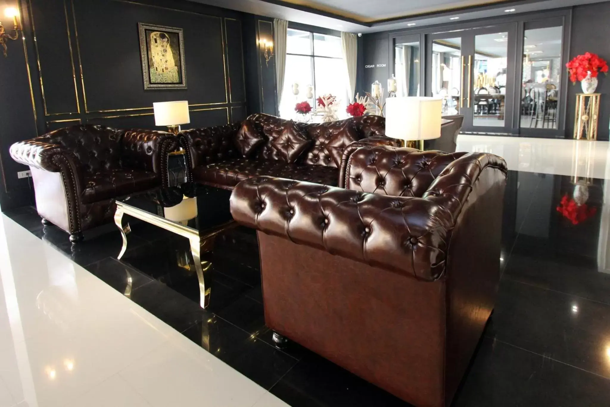 Lobby or reception, Seating Area in Taris Art Hotel Phrae