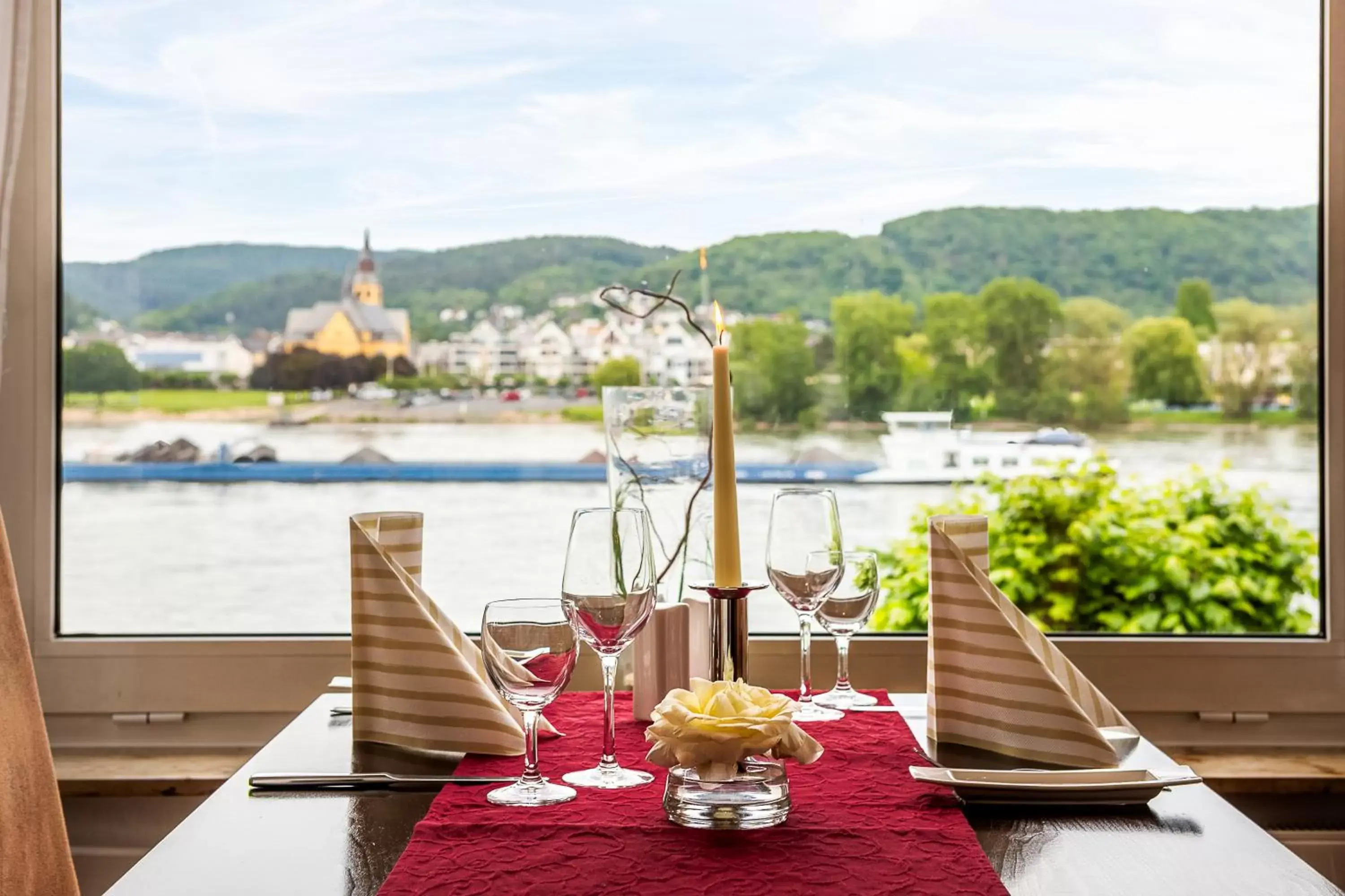 Restaurant/places to eat in Hotel Rhein-Residenz