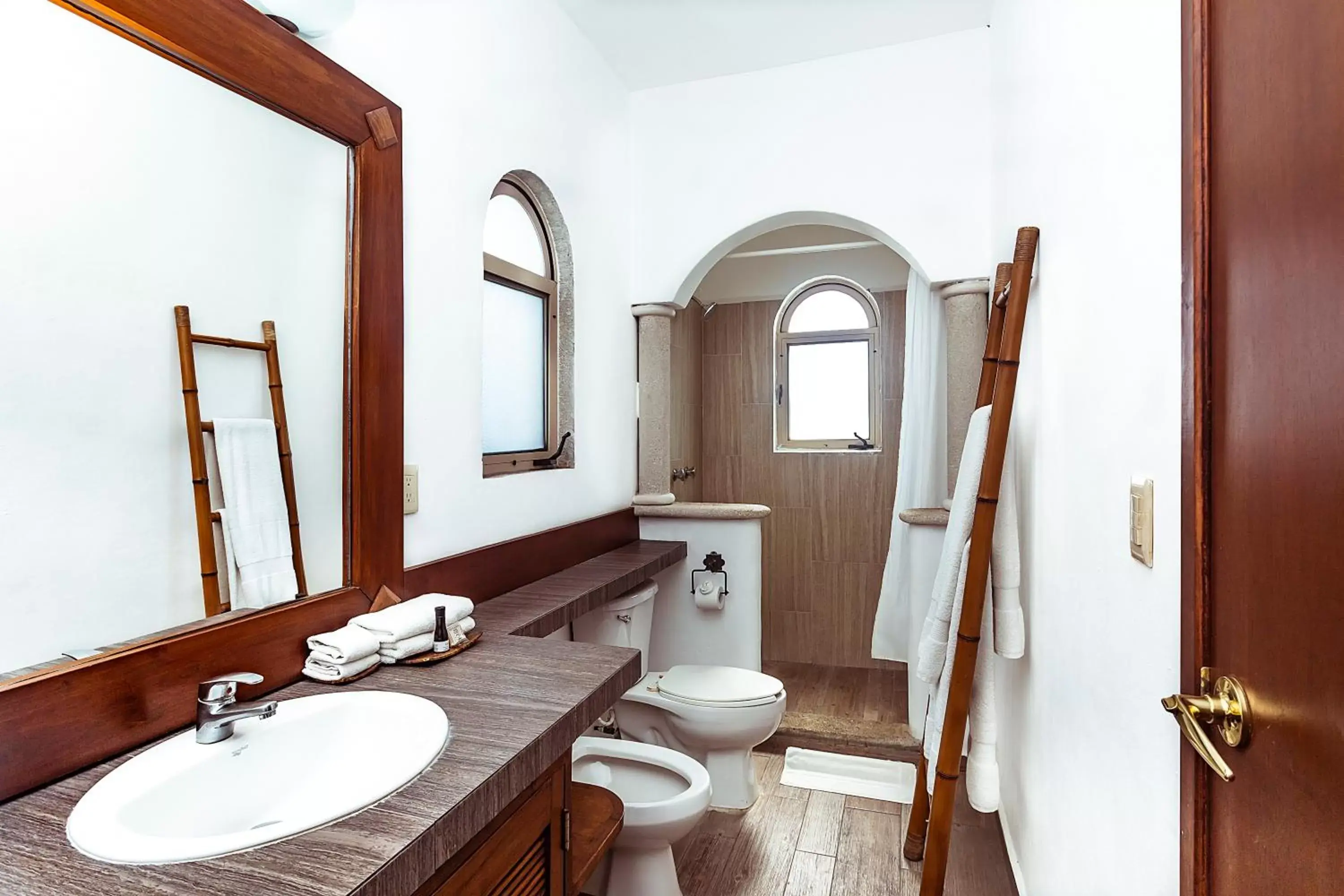 Bathroom in Fabiola Condo Hotel