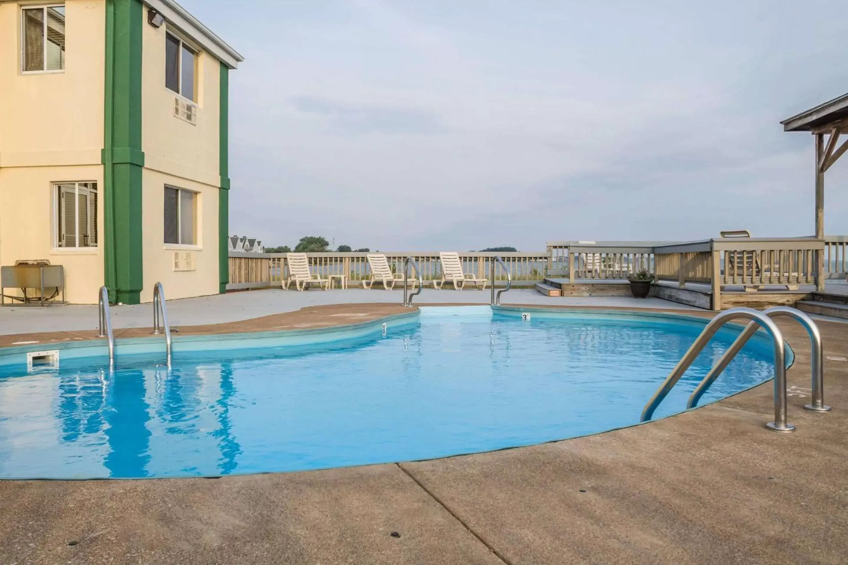 On site, Swimming Pool in Quality Inn Port Clinton