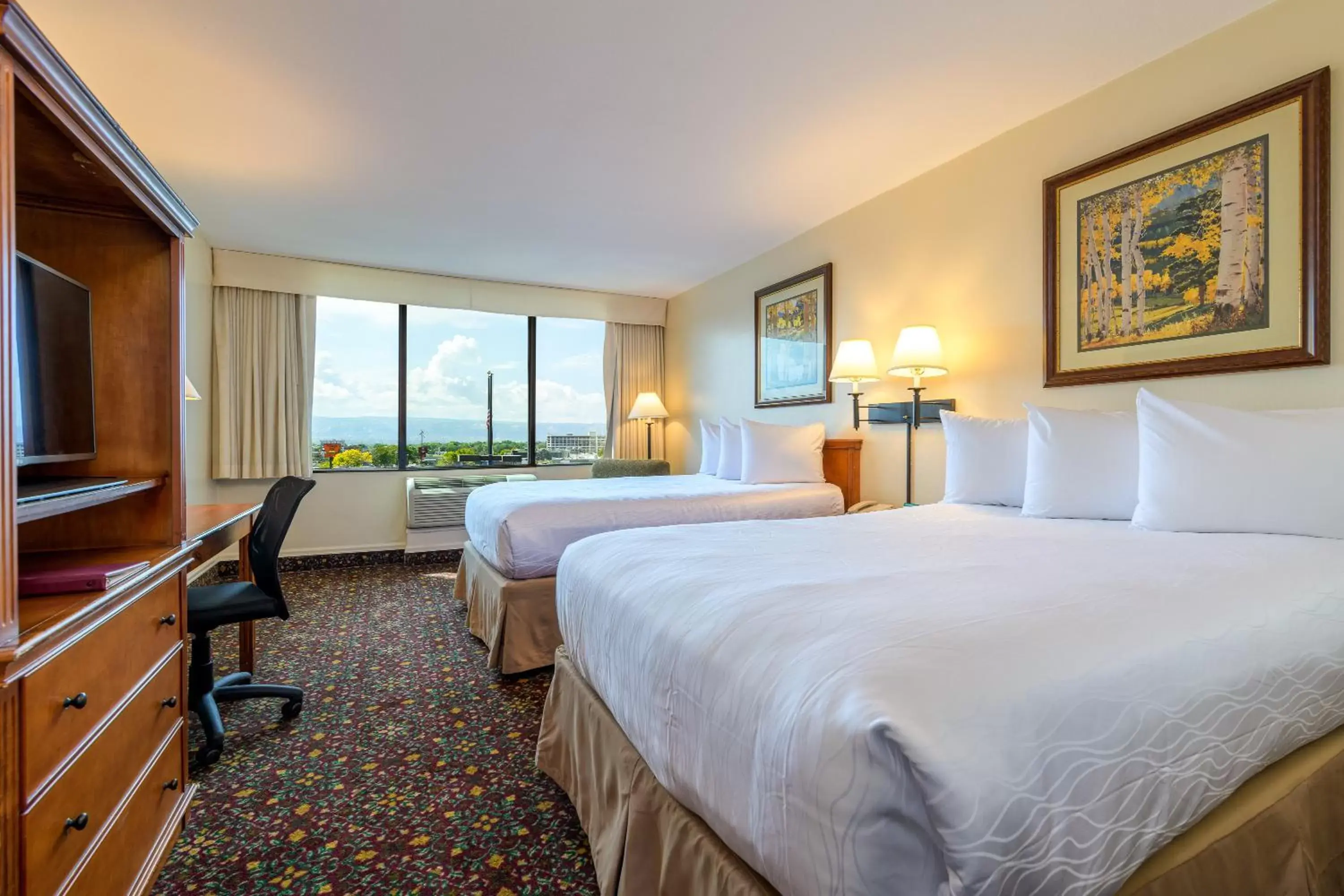 Bed in Grand Vista Hotel Grand Junction Bed in Grand Vista Hotel Grand Junction