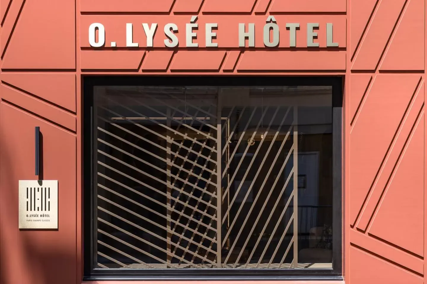 Facade/entrance in O.Lysée Hotel