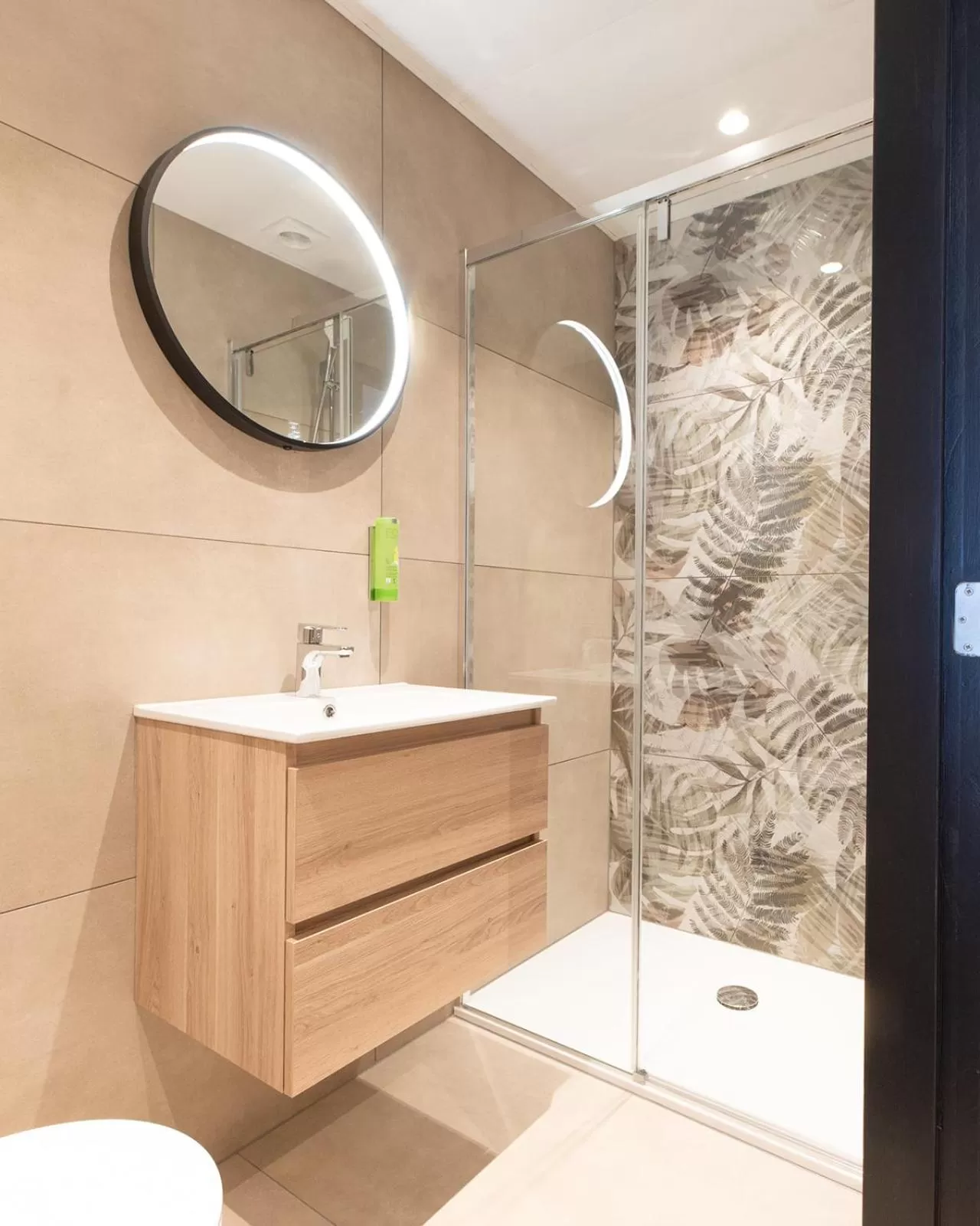 Bathroom in Hotel van Gelder