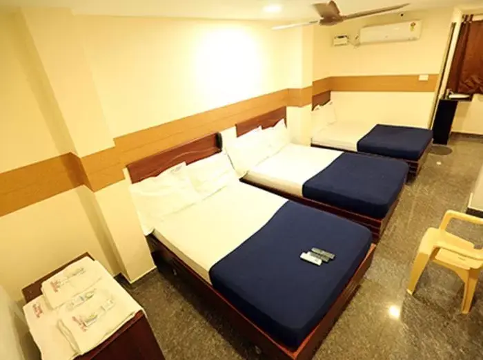 Bedroom, Bed in HOTEL BOOPATHI Madurai