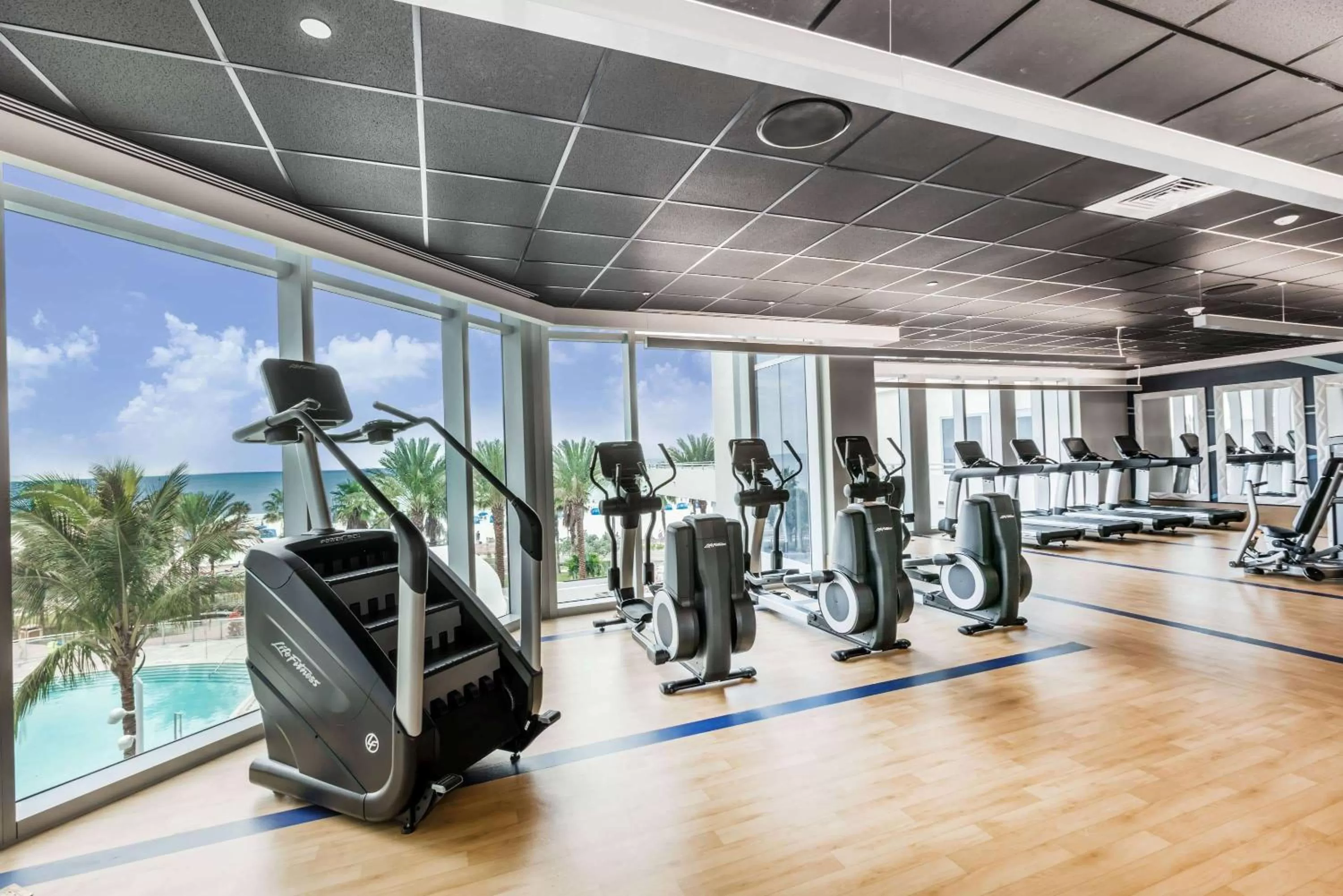 Fitness centre/facilities in Wyndham Grand Clearwater Beach