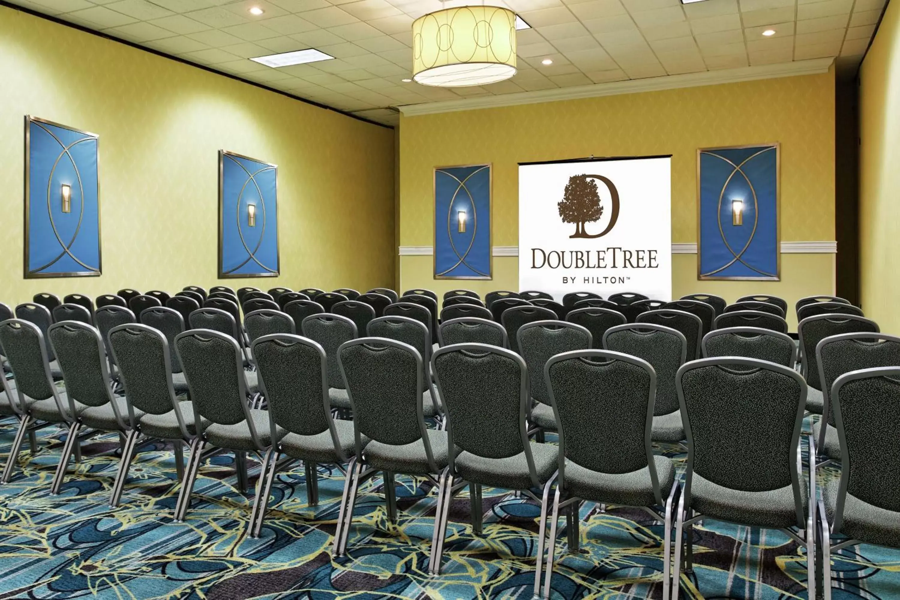 Meeting/conference room in DoubleTree by Hilton Hotel Richmond - Midlothian