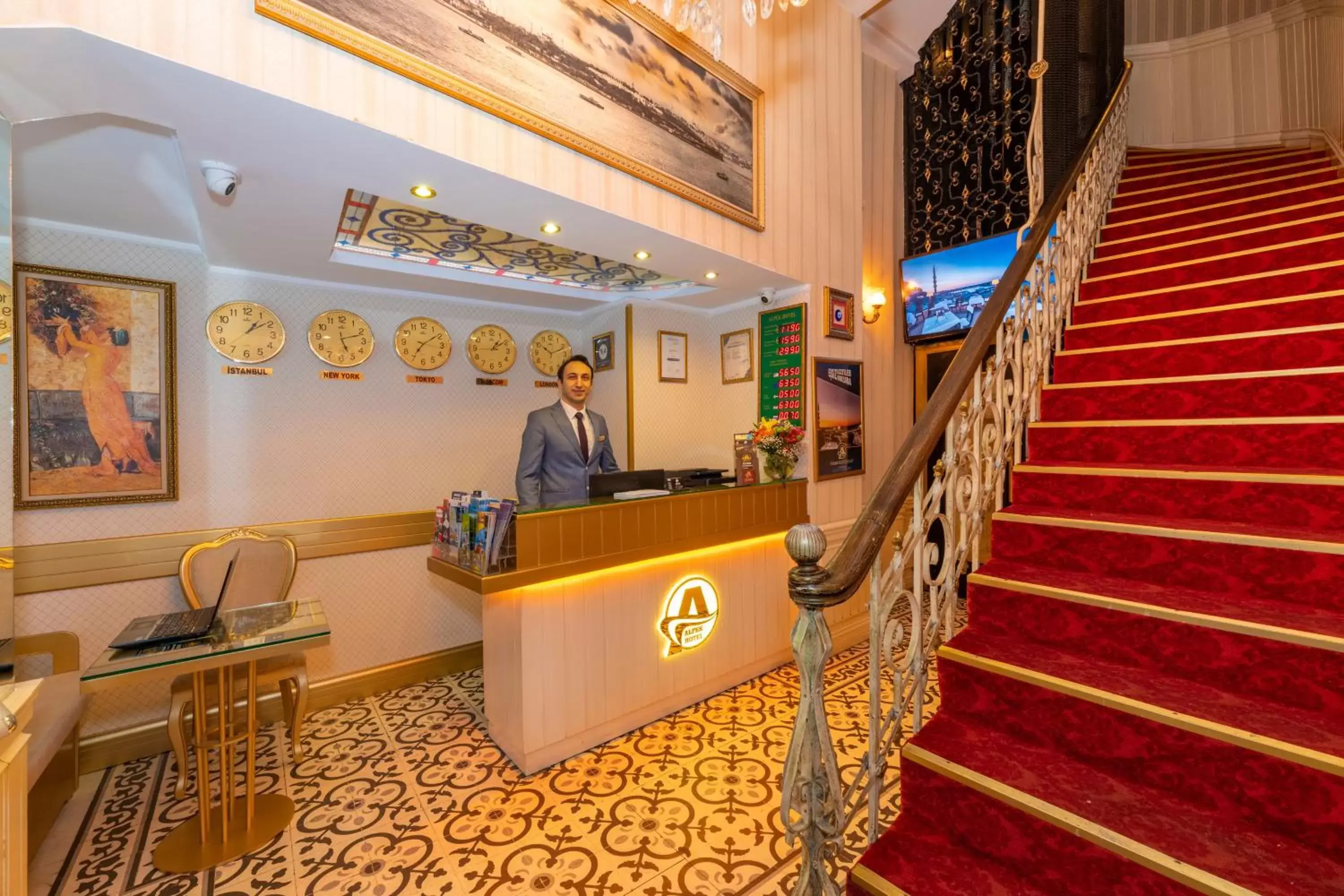Staff, Lobby/Reception in Alpek Hotel