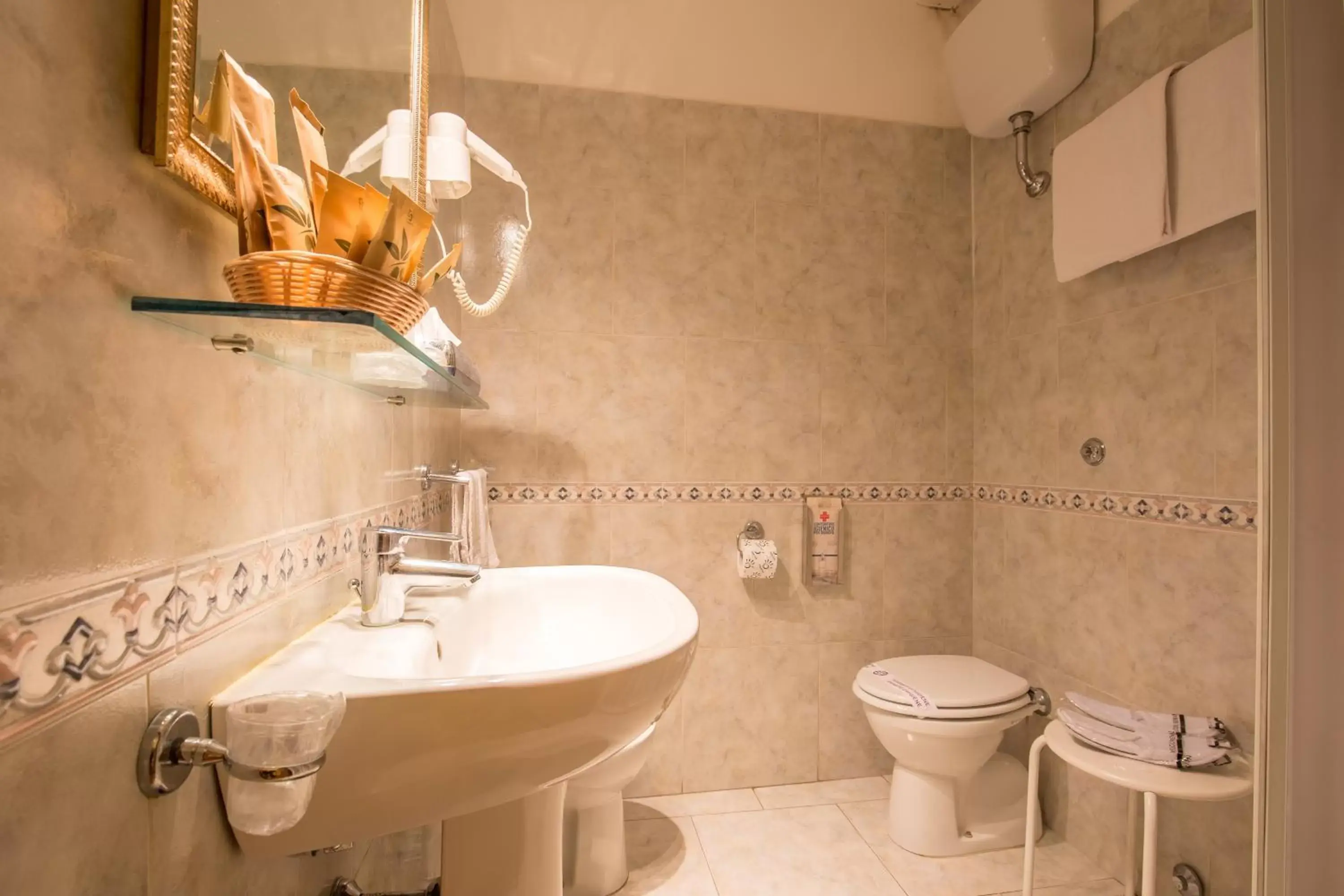 Toilet, Bathroom in Hotel Arco Di Travertino