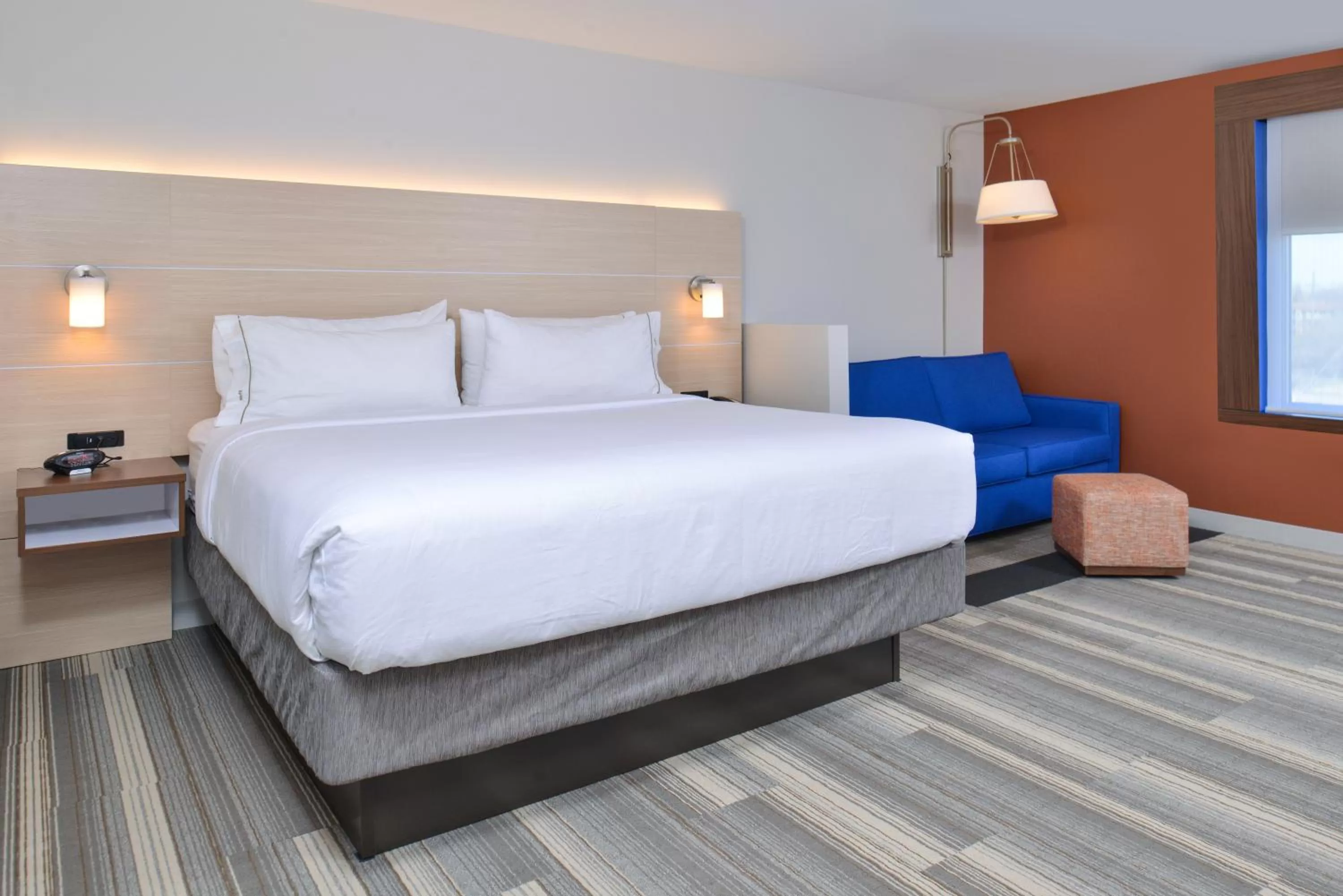 Standard Double or Twin Room in Holiday Inn Express & Suites Farmington Hills - Detroit, an IHG Hotel