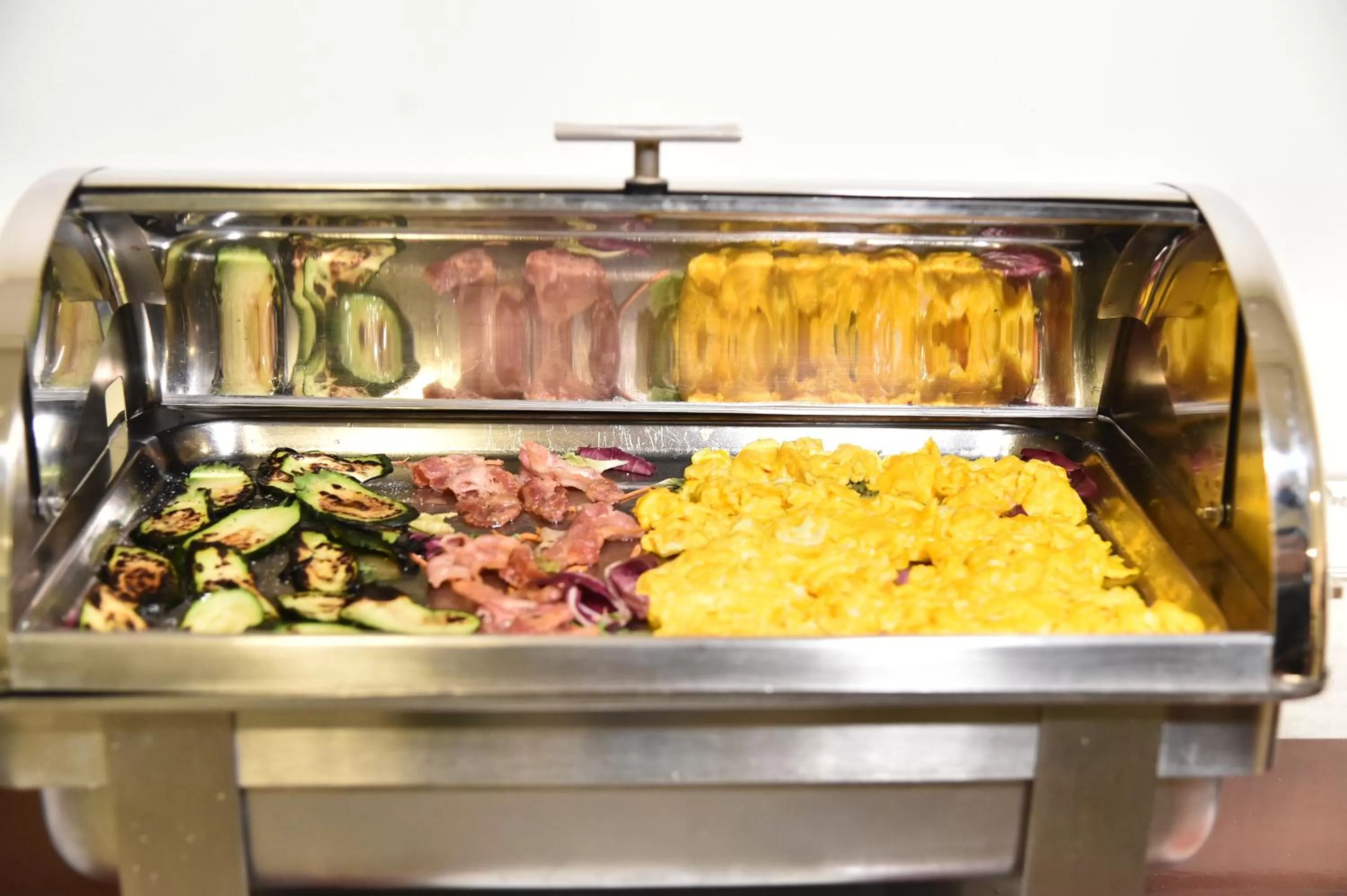 Food and drinks in Hotel Okinawa