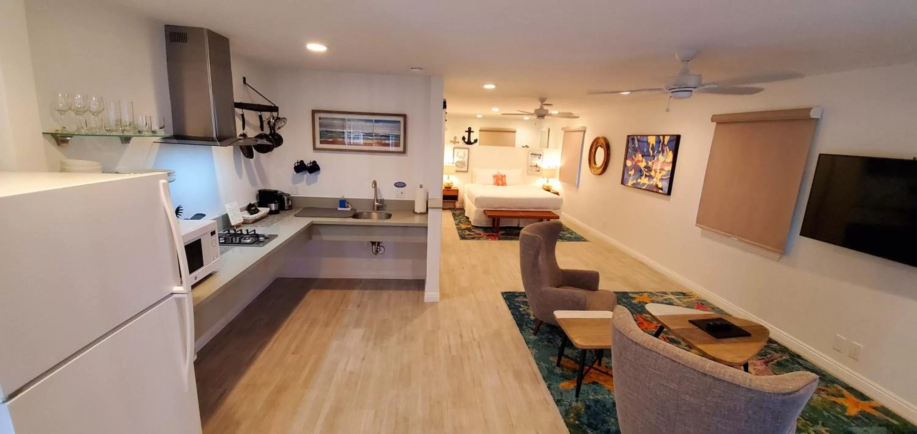 Kitchen or kitchenette in Sea Horse Resort