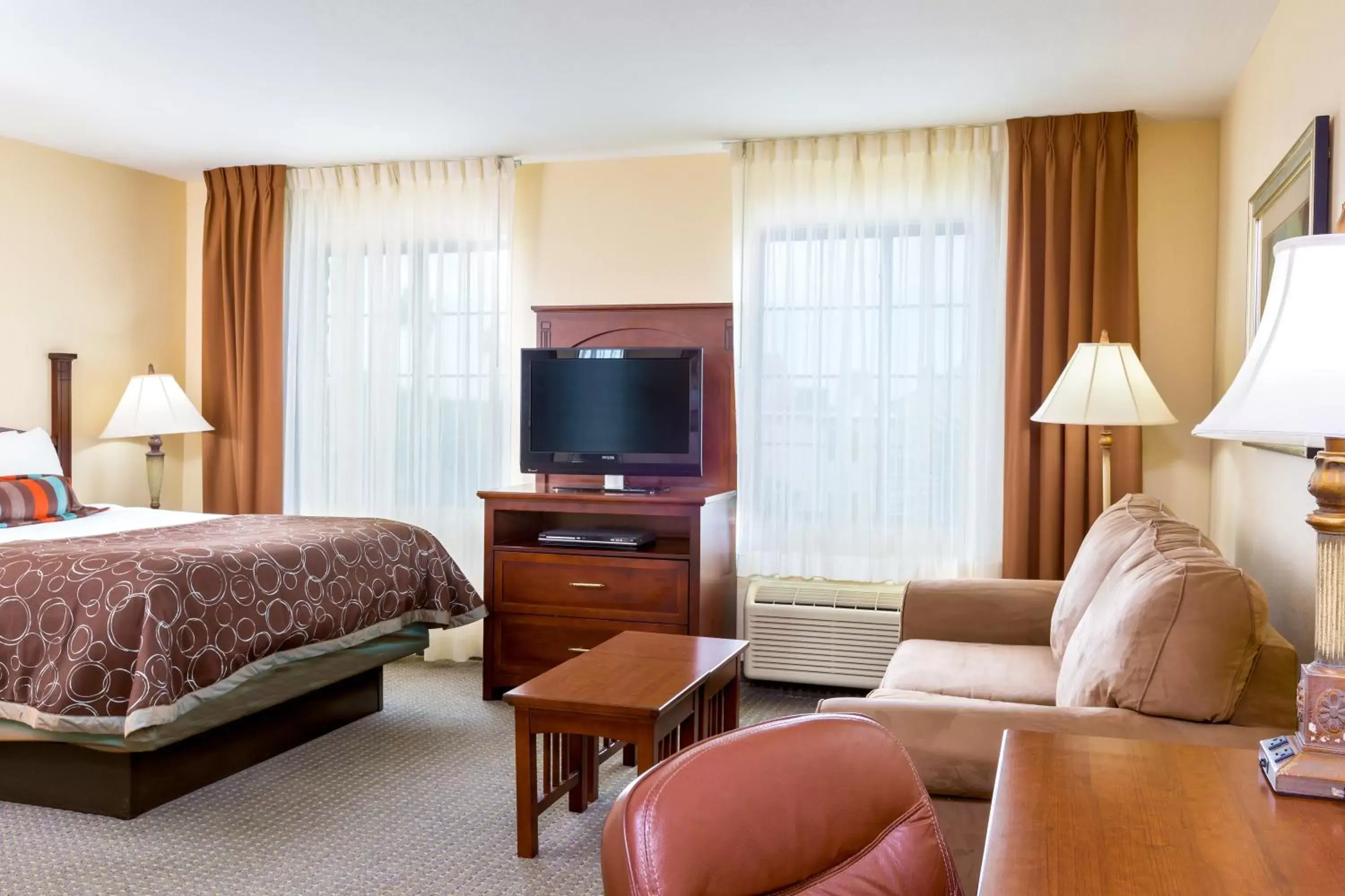 TV and multimedia, Bed in Staybridge Suites McAllen by IHG TV and multimedia, Bed in Staybridge Suites McAllen by IHG