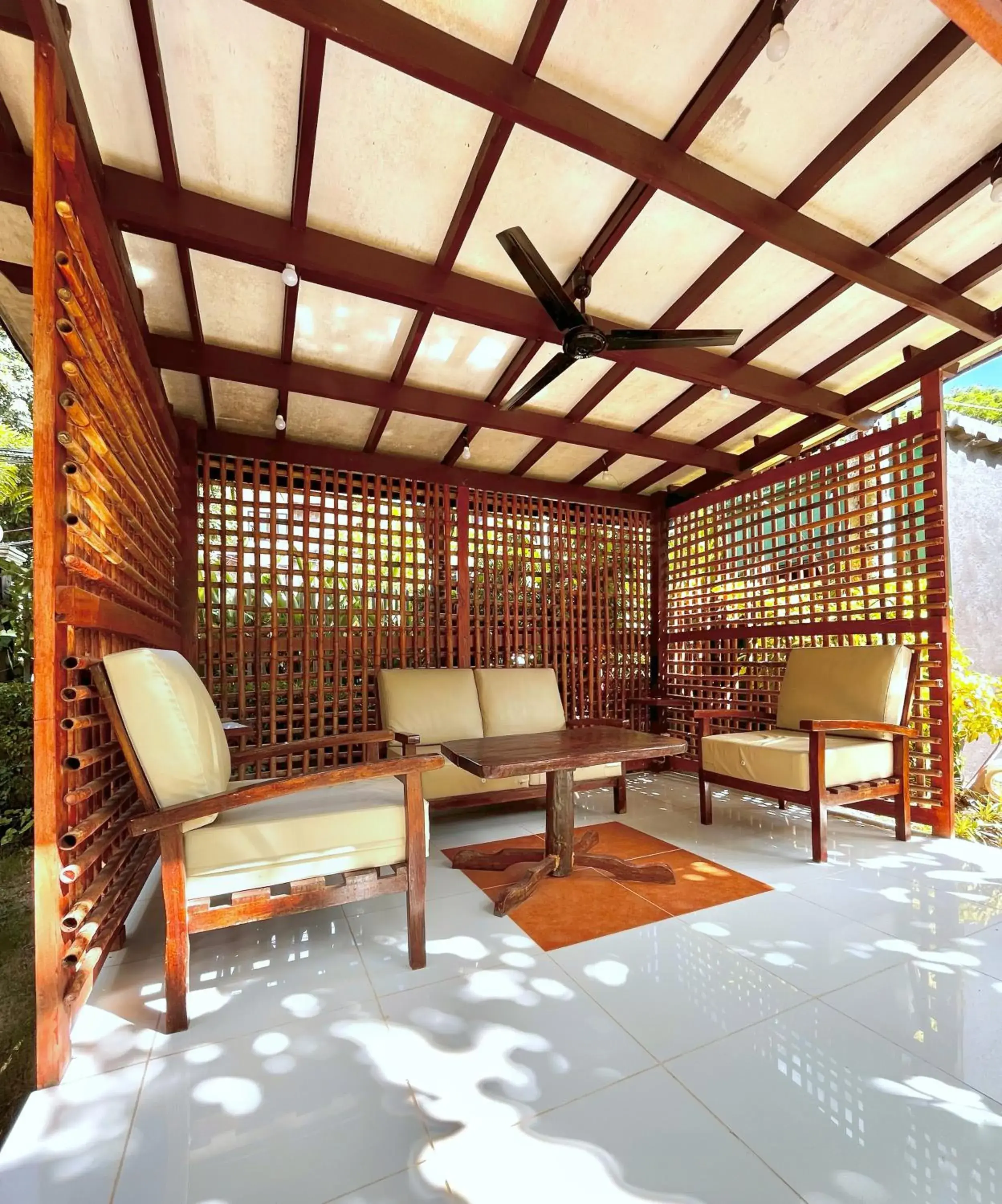 Living room, Seating Area in Doublegem Beach Resort and Hotel