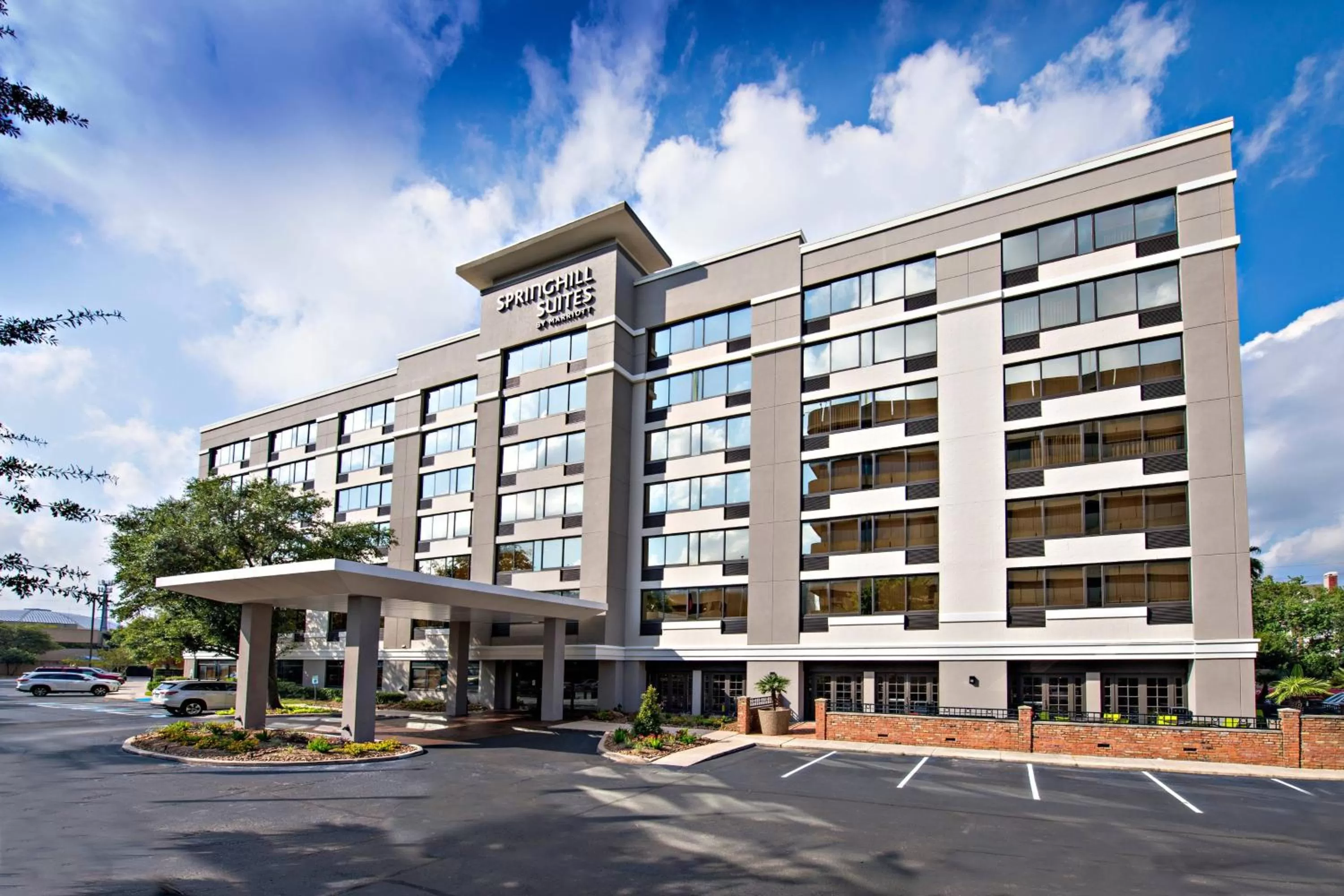 Property building in SpringHill Suites Houston Medical Center / NRG Park