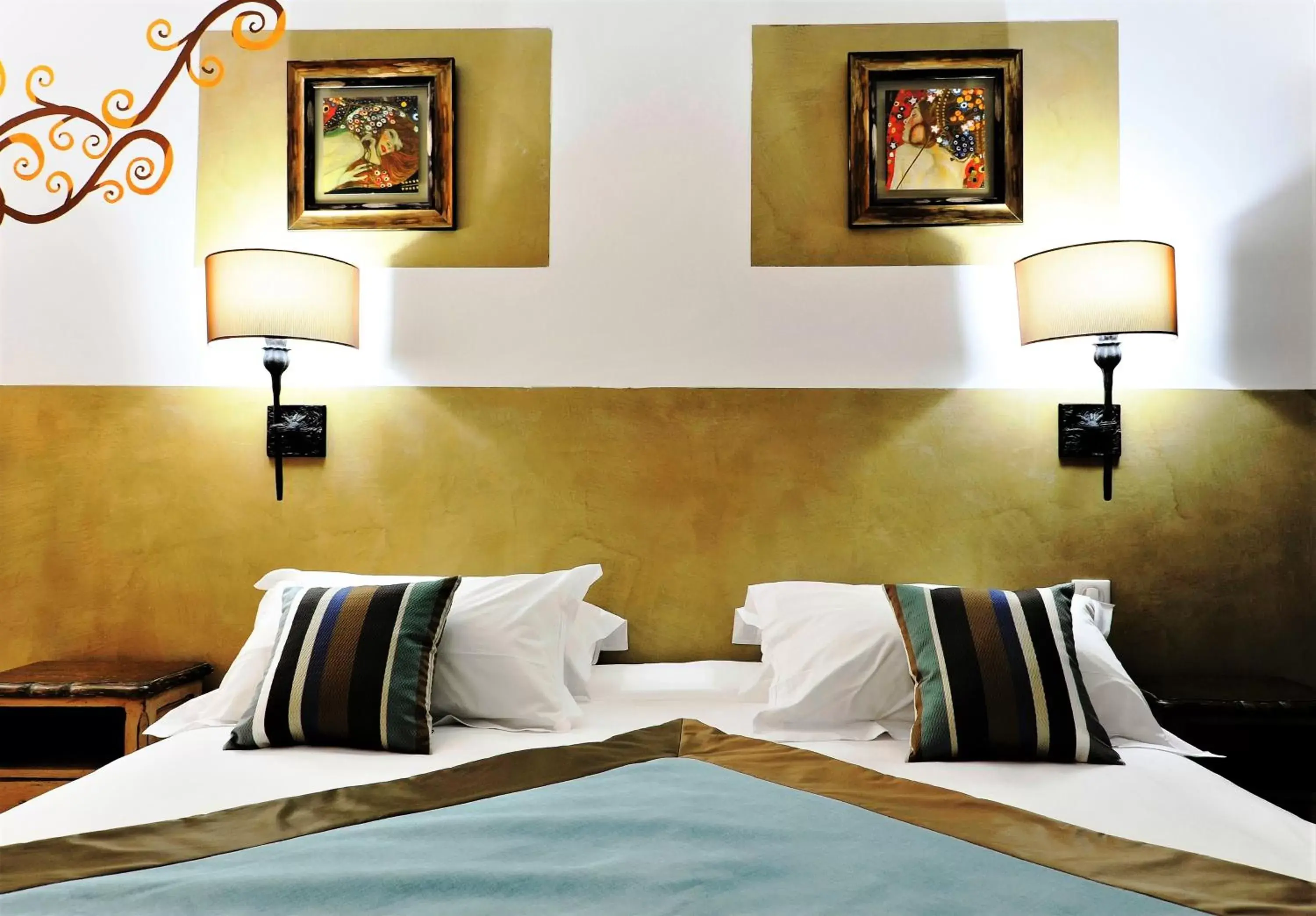 Decorative detail, Bed in Hôtel Liberata & Spa
