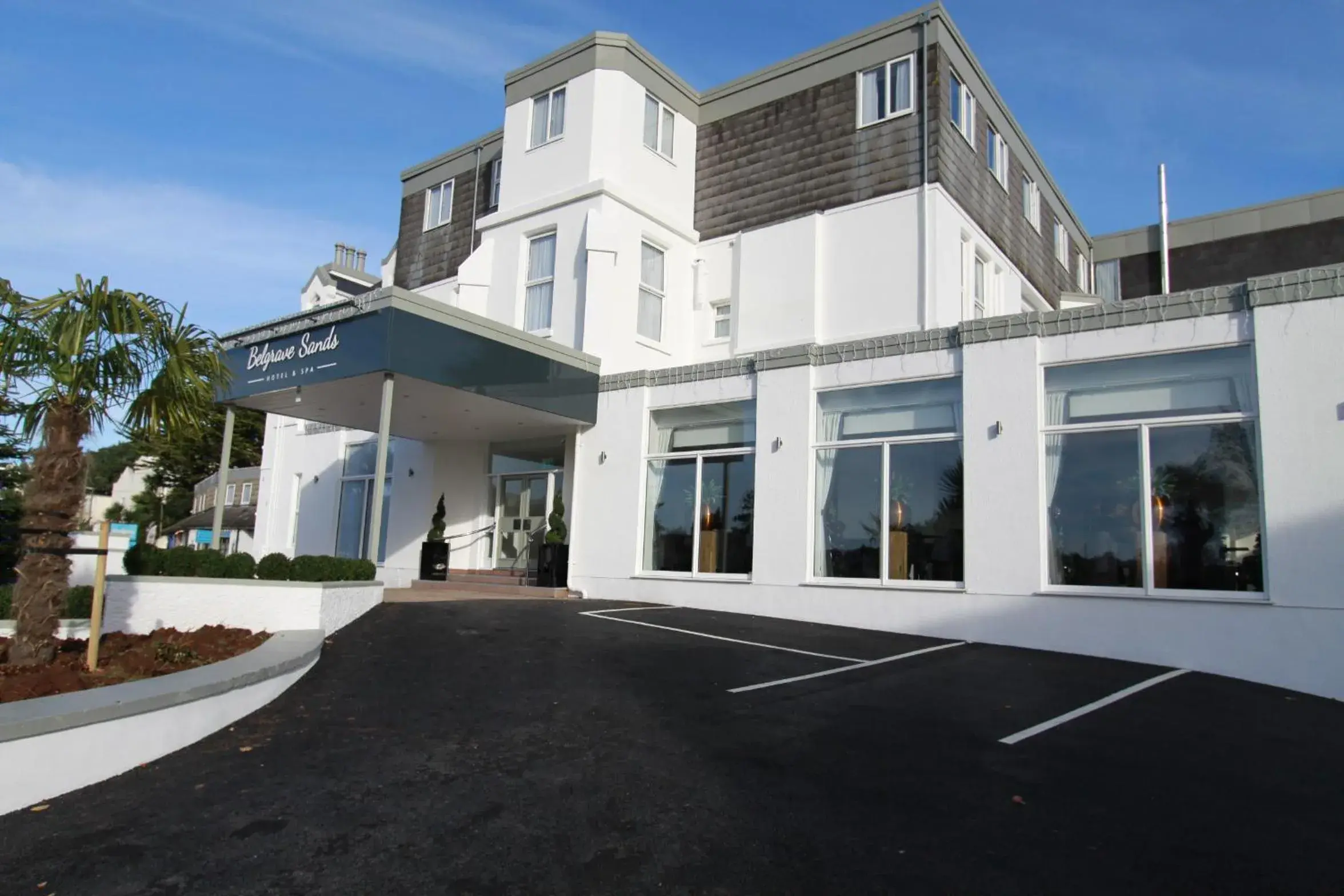 Facade/entrance, Property Building in Belgrave Sands Hotel & Spa