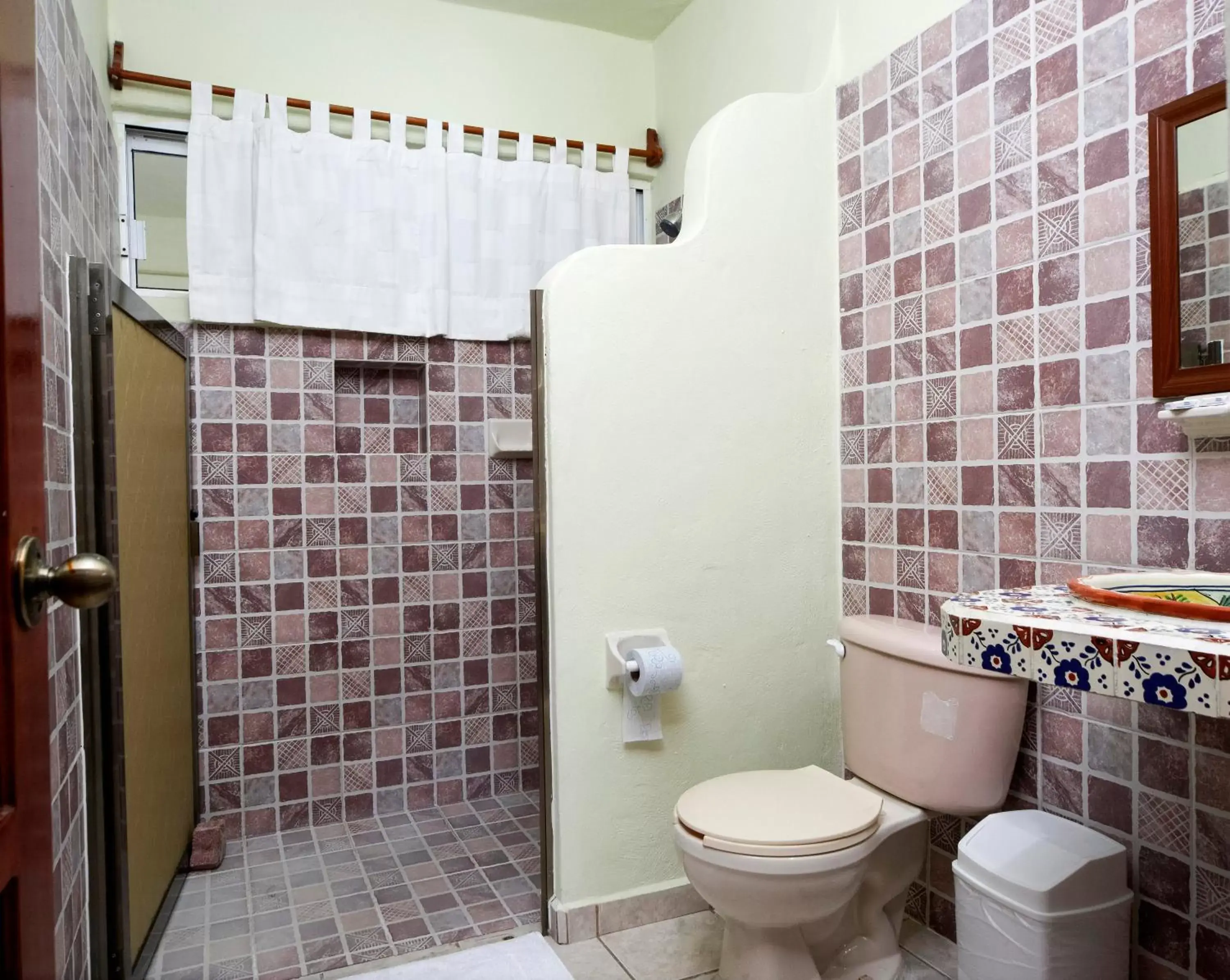 Bathroom in Hotel Castillo Del Mar - 5 Th Ave