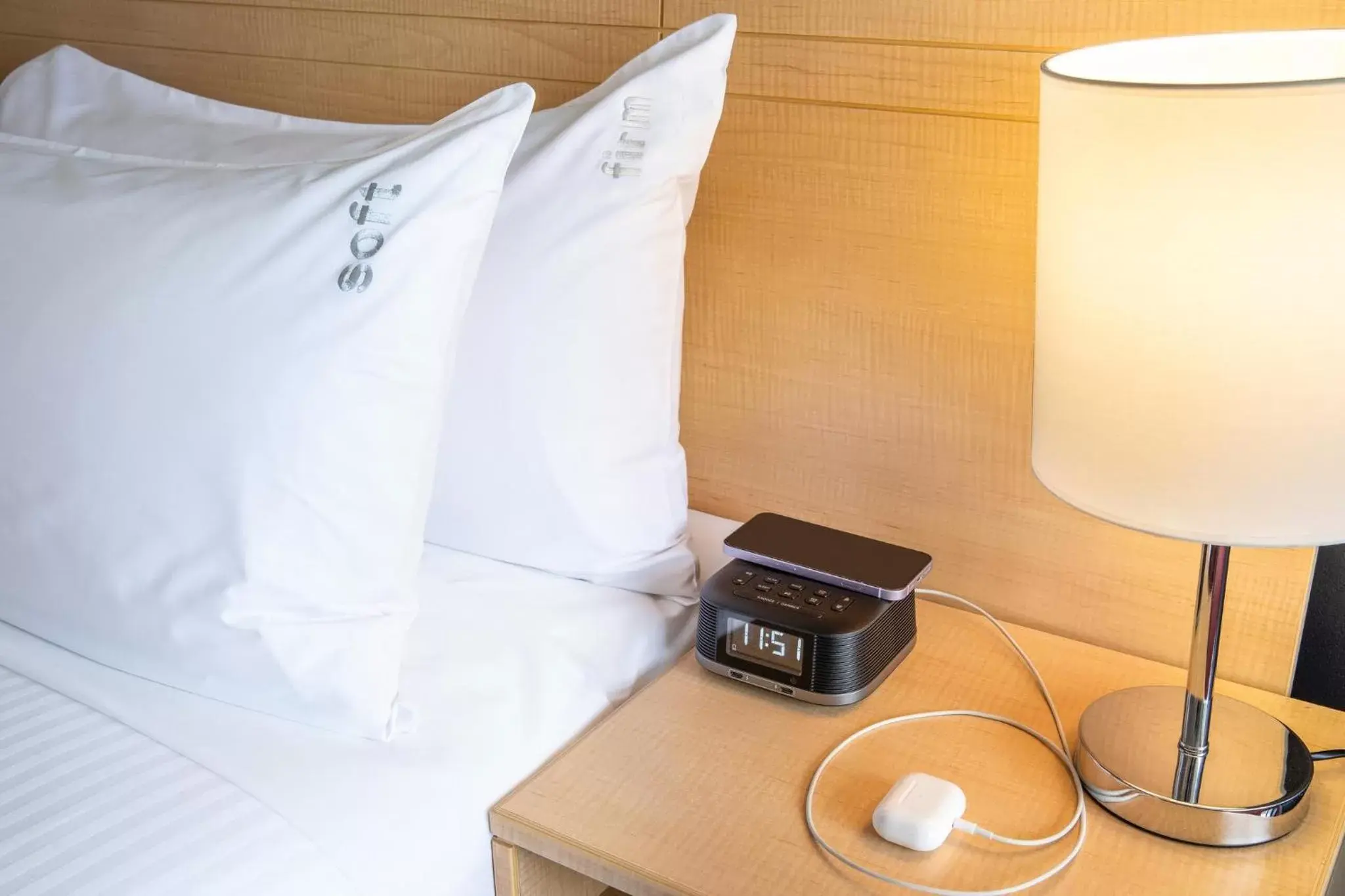 Photo of the whole room, Bed in Holiday Inn Melbourne Airport by IHG Photo of the whole room, Bed in Holiday Inn Melbourne Airport by IHG