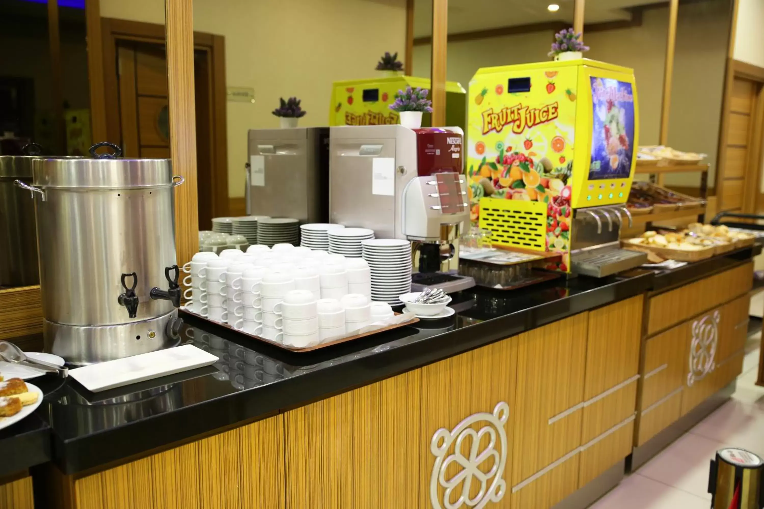 Coffee/tea facilities in Alpinn Hotel Istanbul