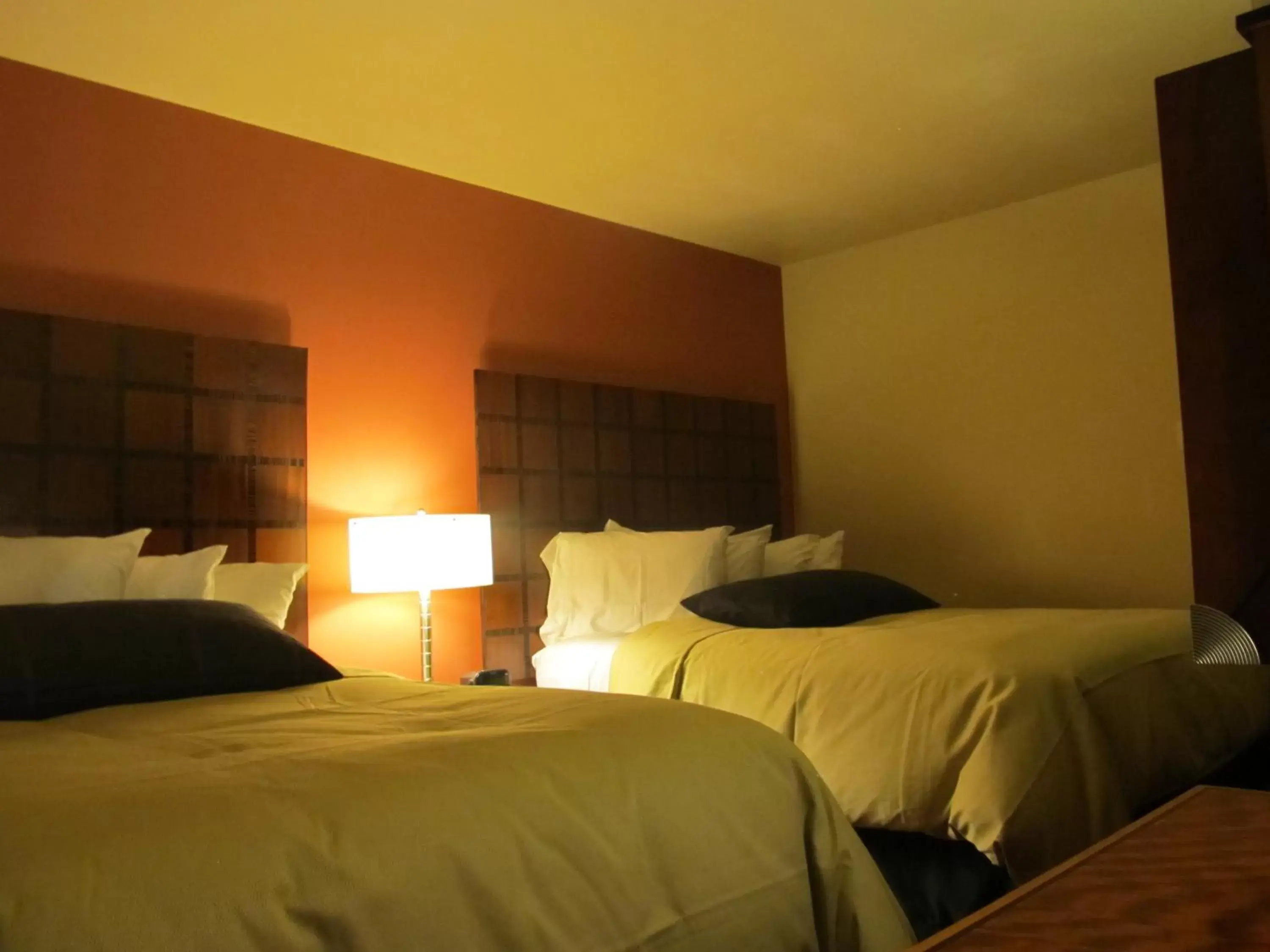 Bedroom, Bed in Matterhorn Inn Ouray