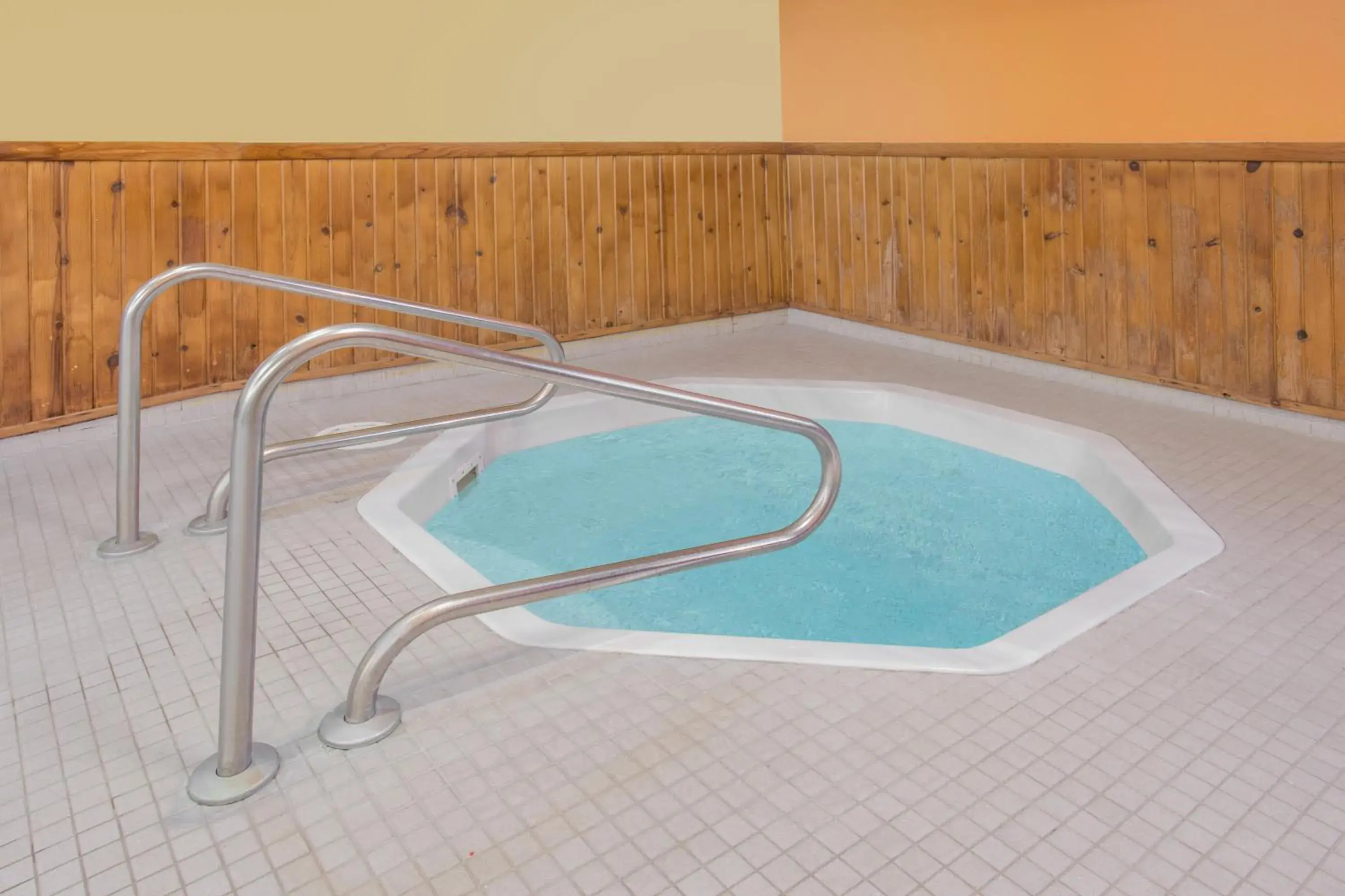 Swimming Pool in Days Inn by Wyndham Portage