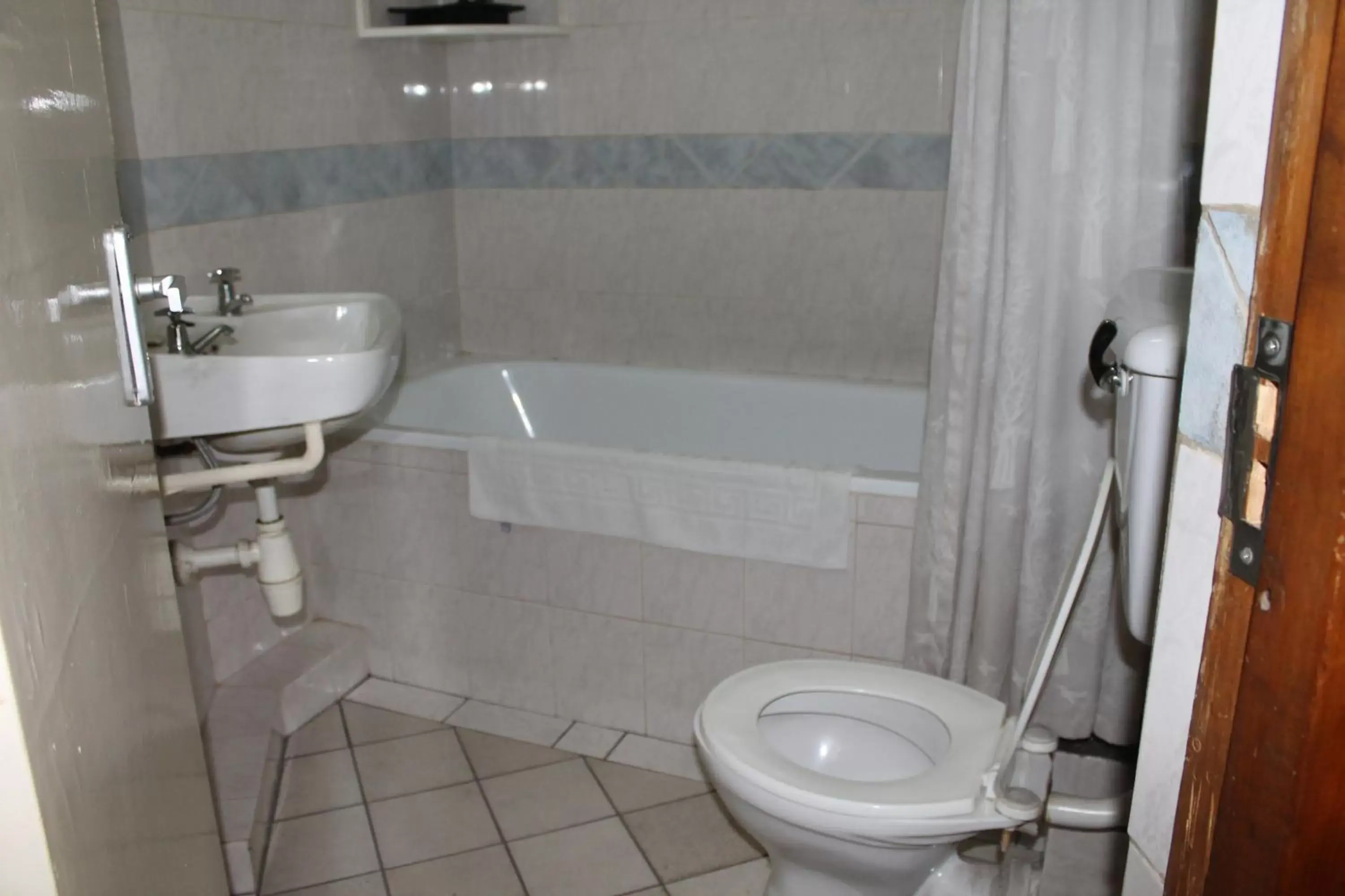 Bathroom in The Oakwood Hotel Bathroom in The Oakwood Hotel