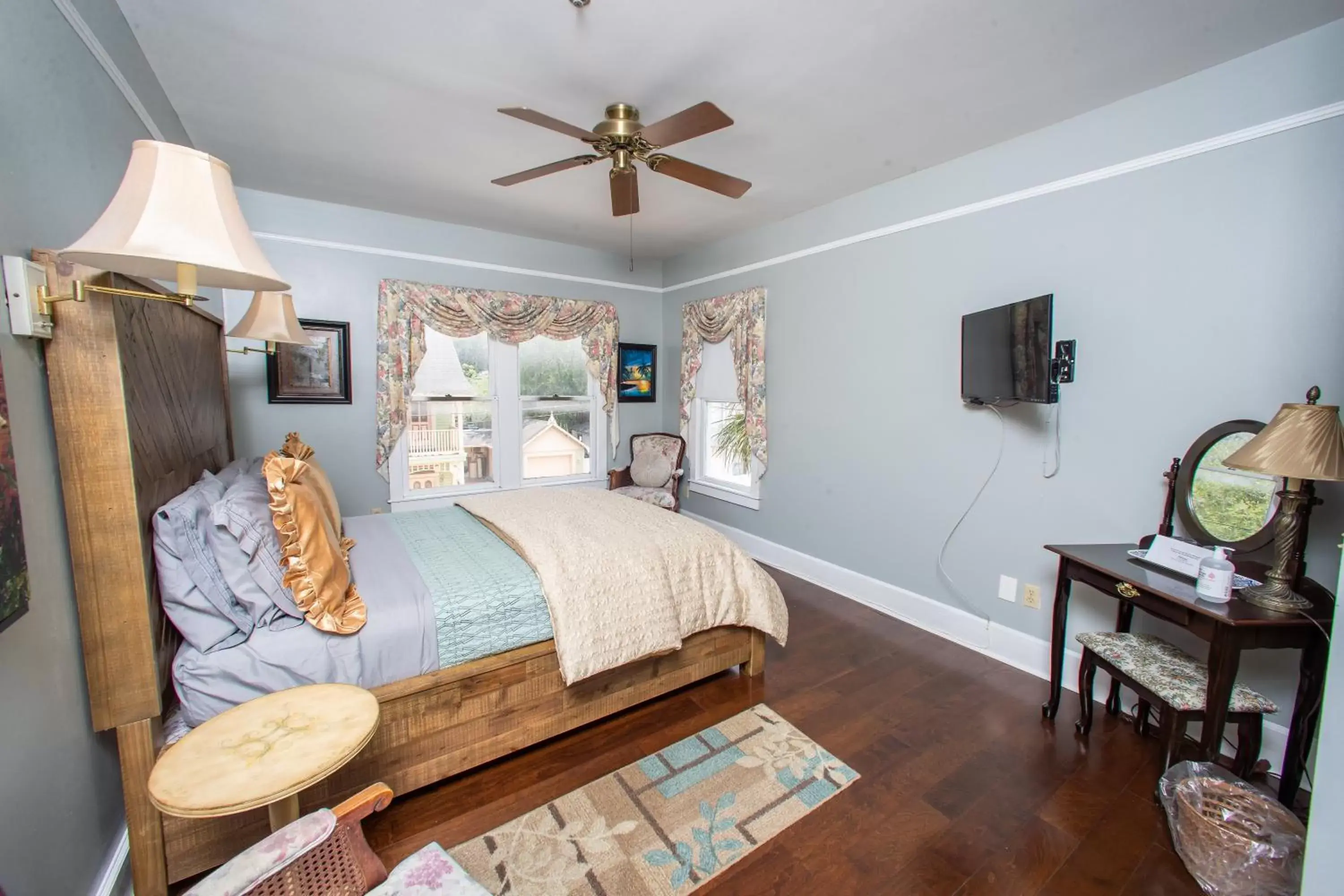 Photo of the whole room, Bed in Carriage Way Centennial House - Adult Only- Saint Augustine