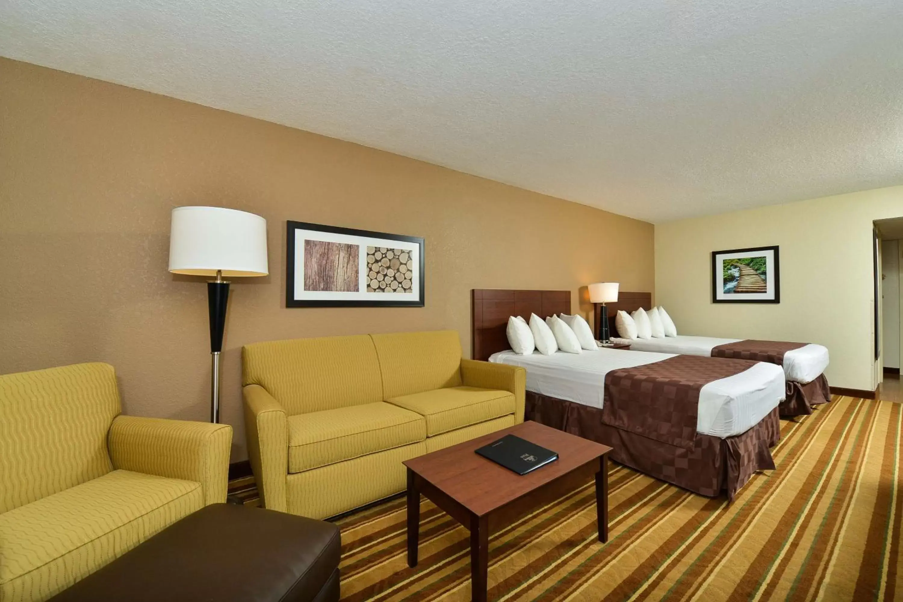 Queen Room with Two Queen Beds - Non-Smoking in Best Western Regency Inn Queen Room with Two Queen Beds - Non-Smoking in Best Western Regency Inn