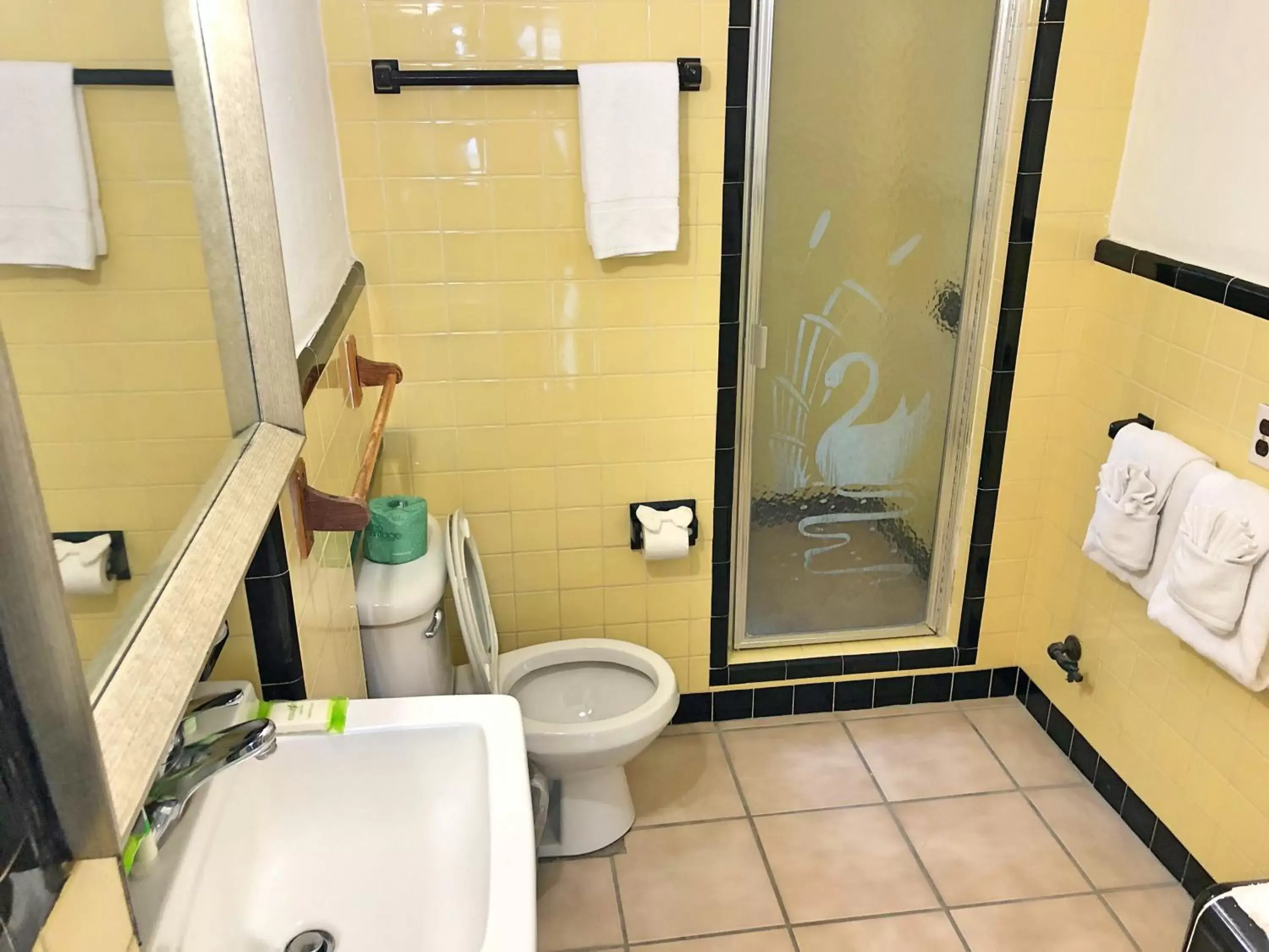 Shower, Bathroom in The Pelican Key Largo Cottages