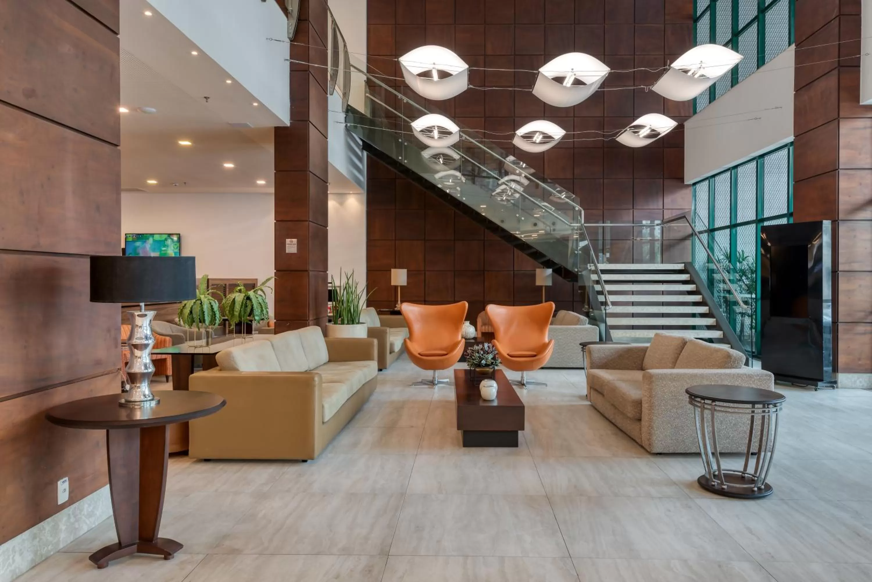 Lobby or reception in Comfort Suítes Vitória