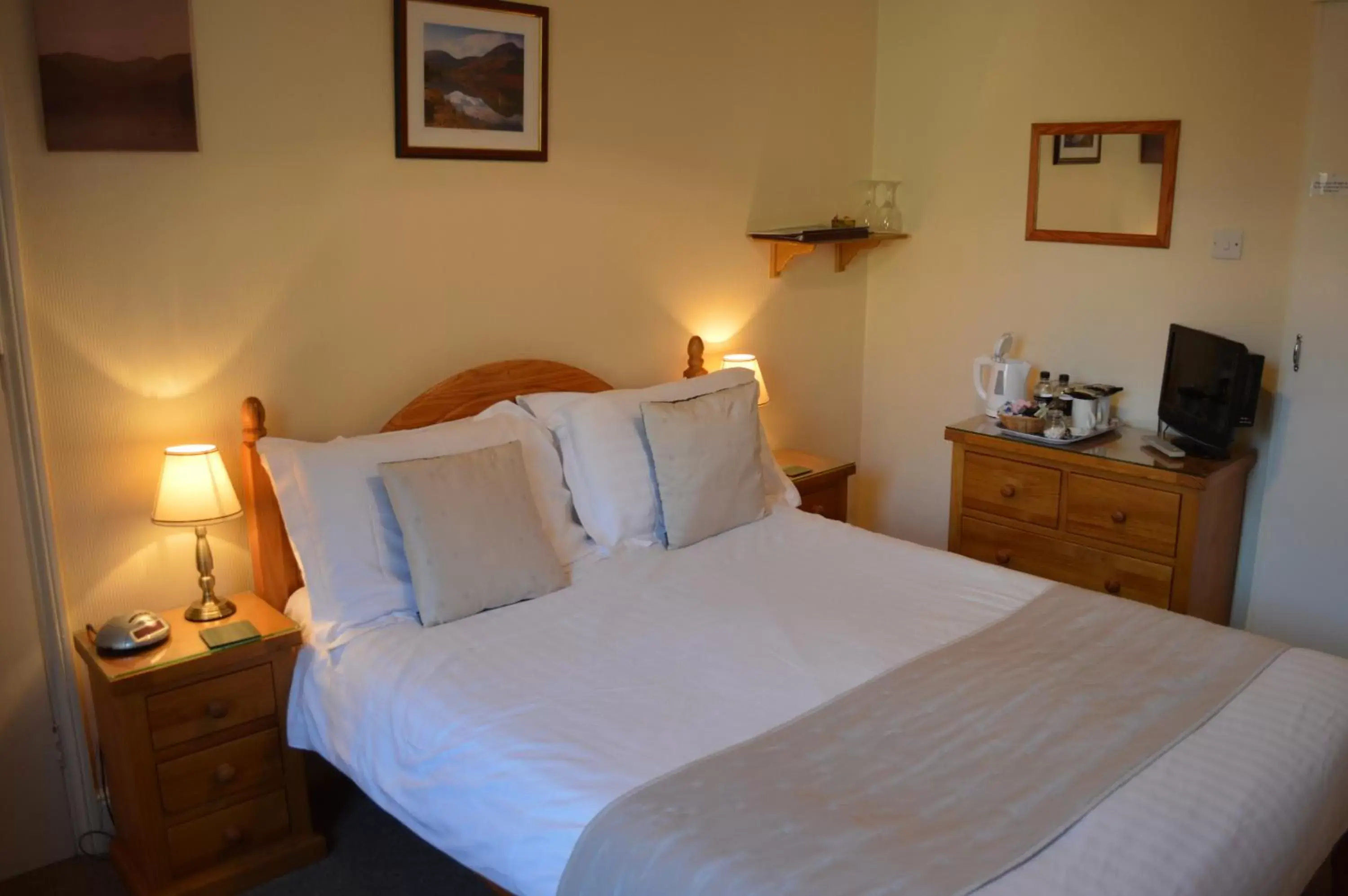 Photo of the whole room, Bed in Beckside Guest House Keswick