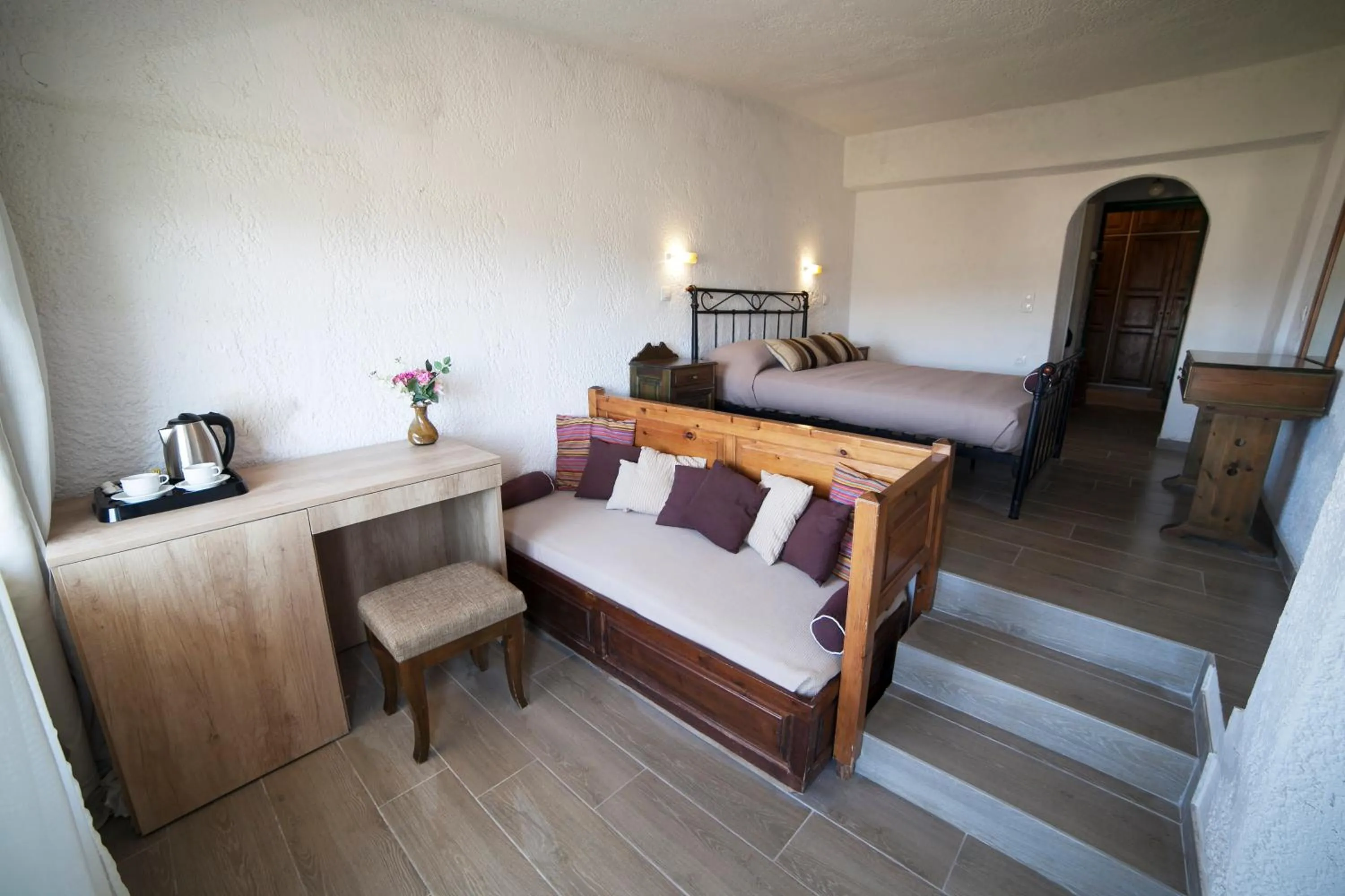 Coffee/tea facilities, Bed in Elpida Village