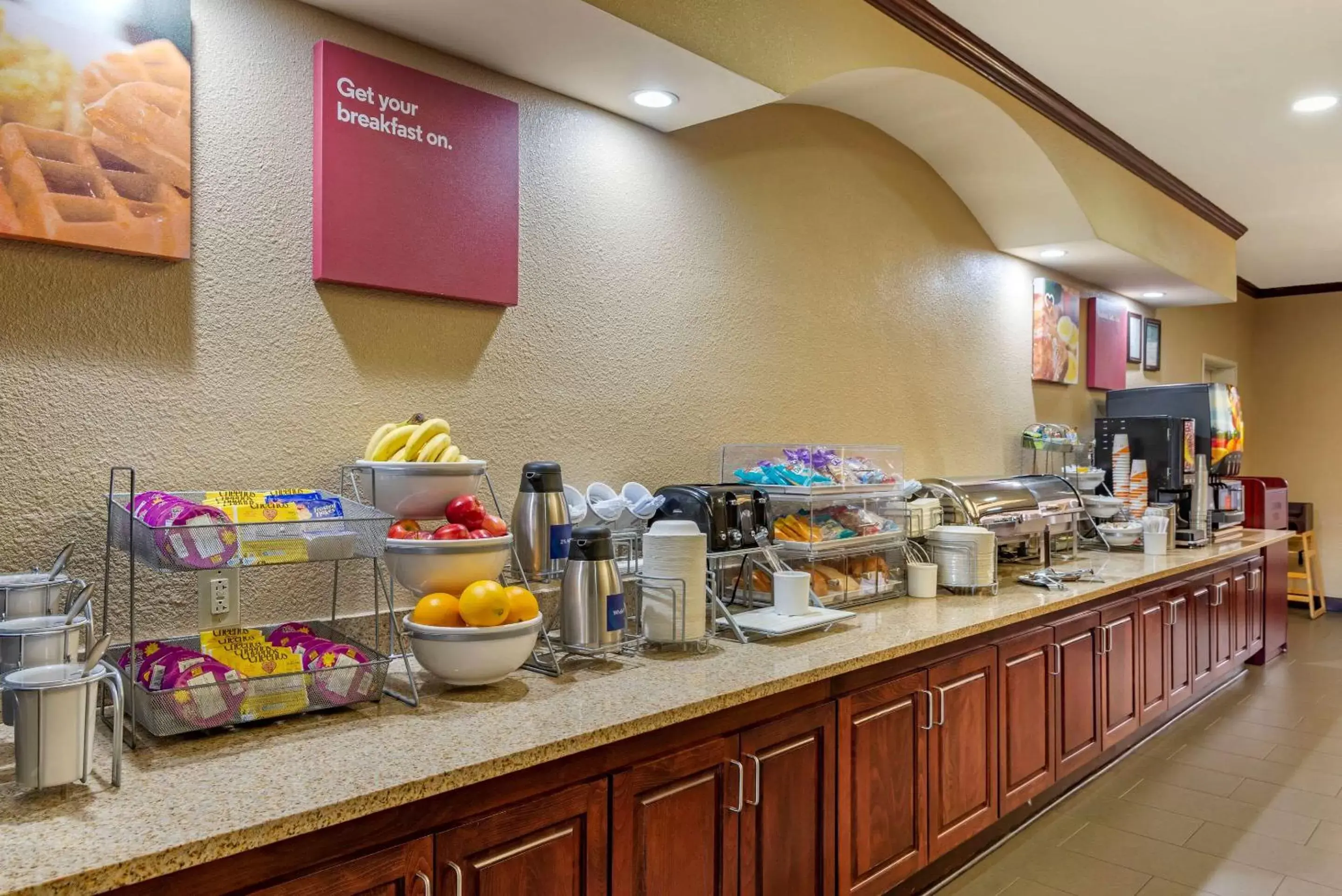 Restaurant/places to eat in Comfort Suites Montgomery East Monticello Dr.