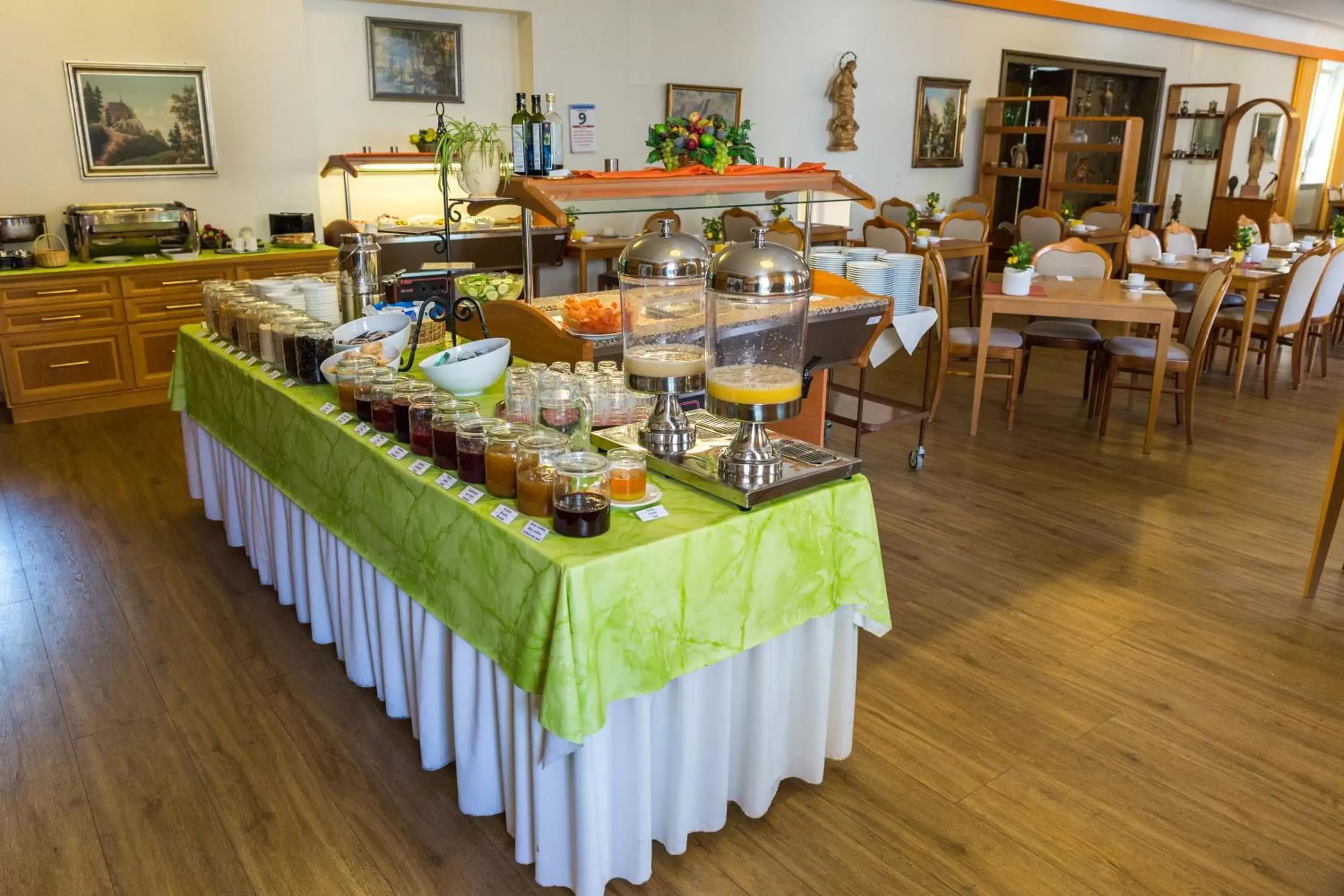 Buffet breakfast, Restaurant/Places to Eat in Kloster Maria Hilf
