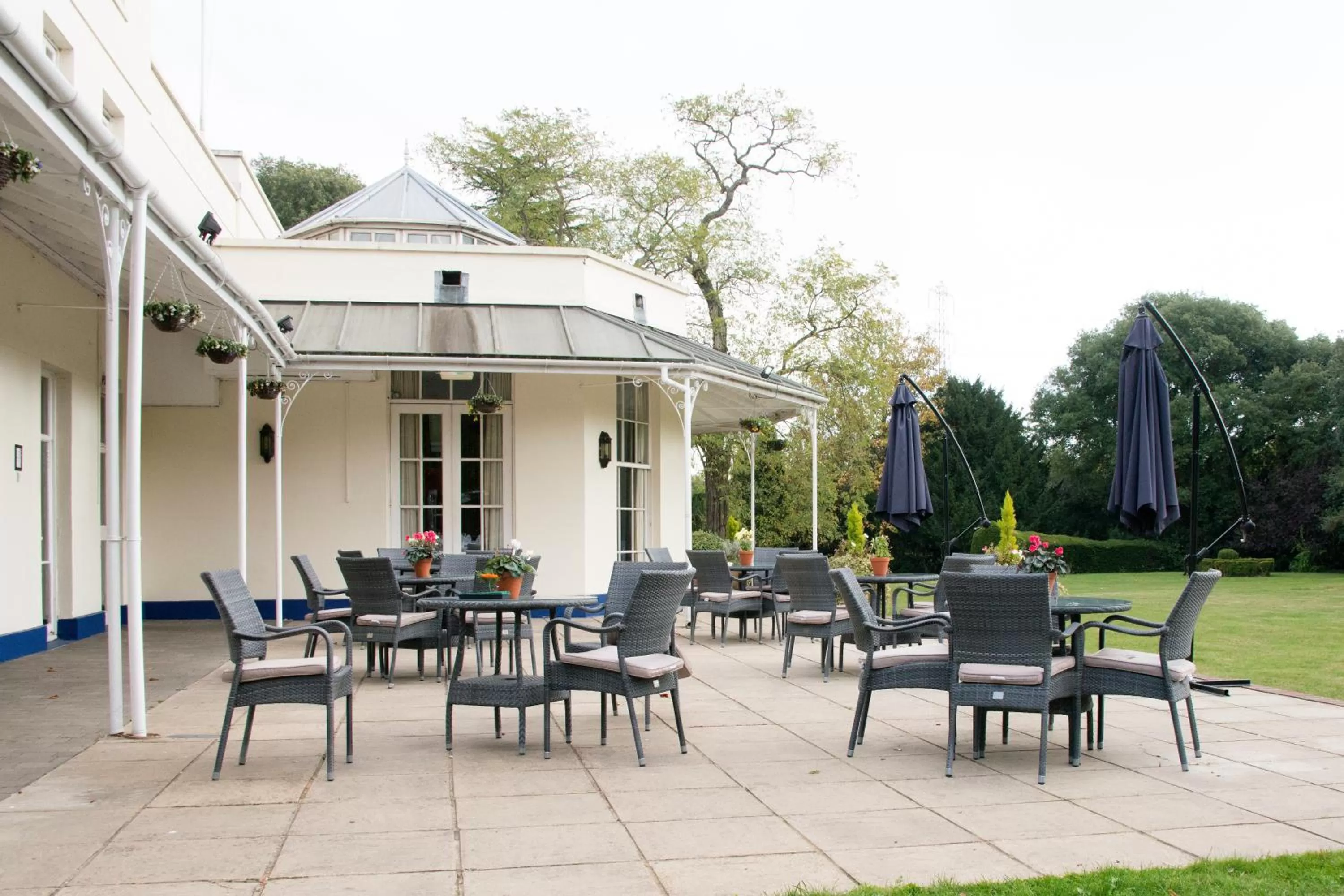Patio in Mercure Thurrock Stifford Hall