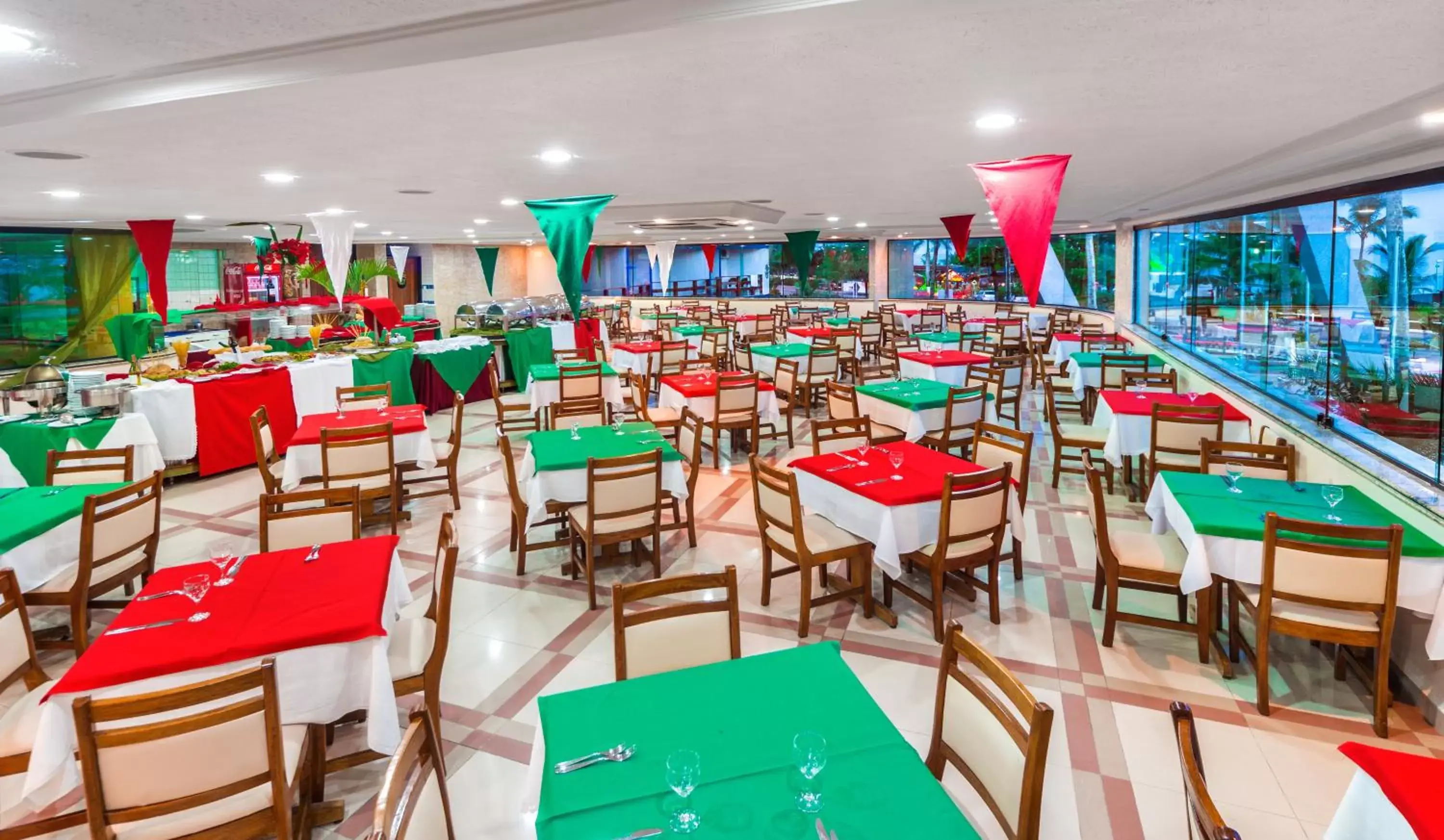 Restaurant/places to eat in Sueds Plaza Restaurant/places to eat in Sueds Plaza